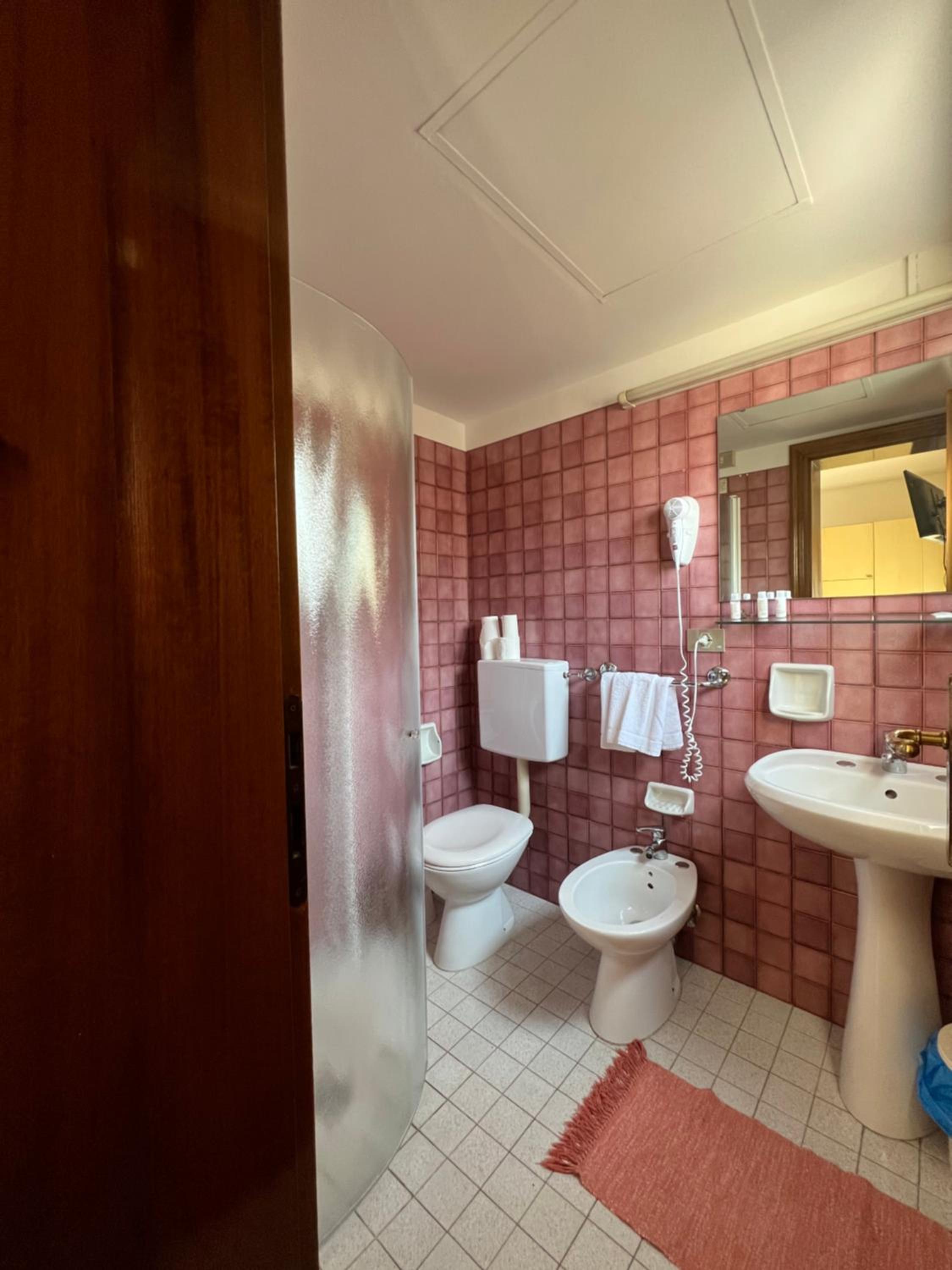 Triple Room - Photo 8