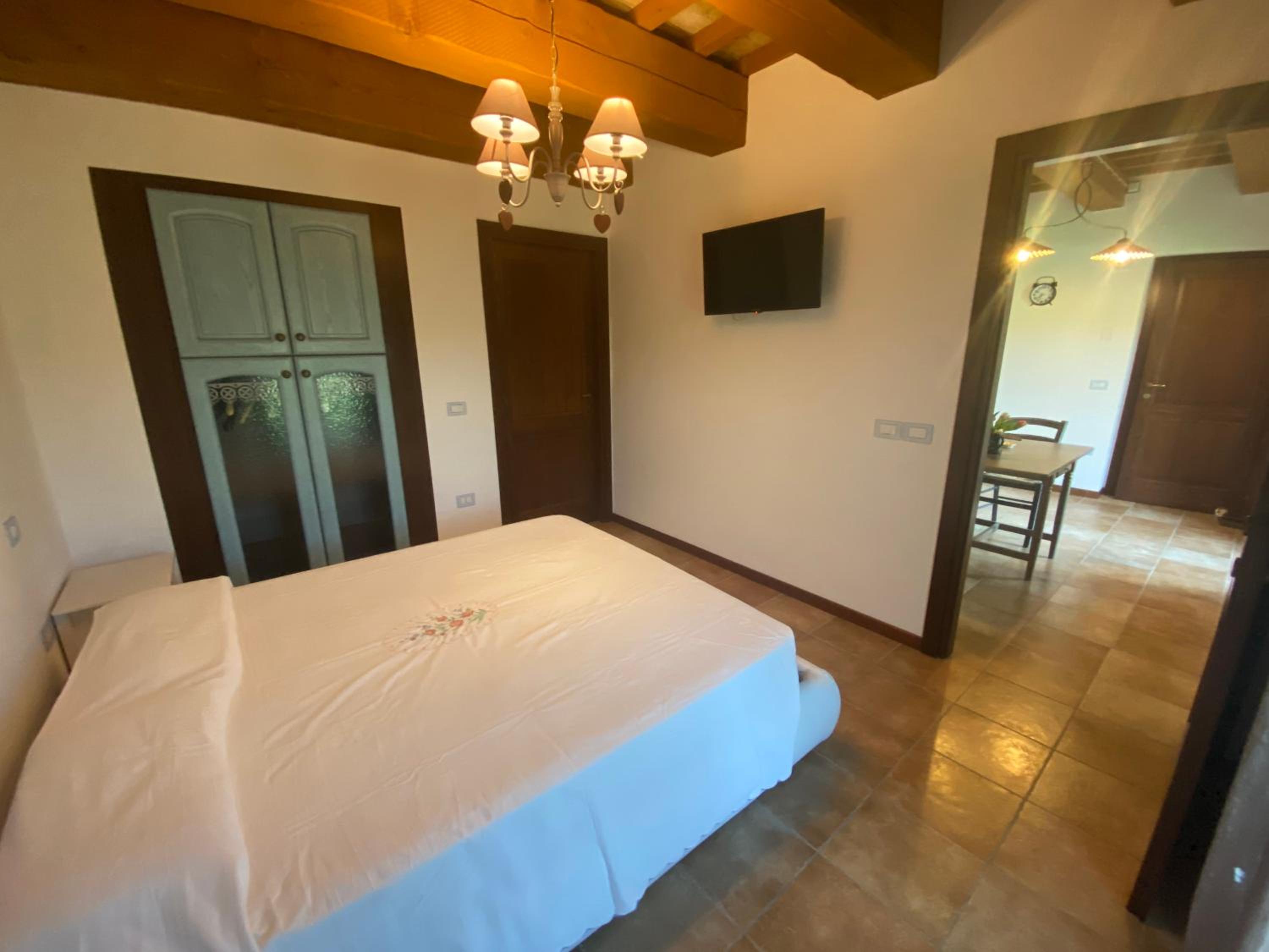 One-Bedroom Apartment with Garden View photo 3