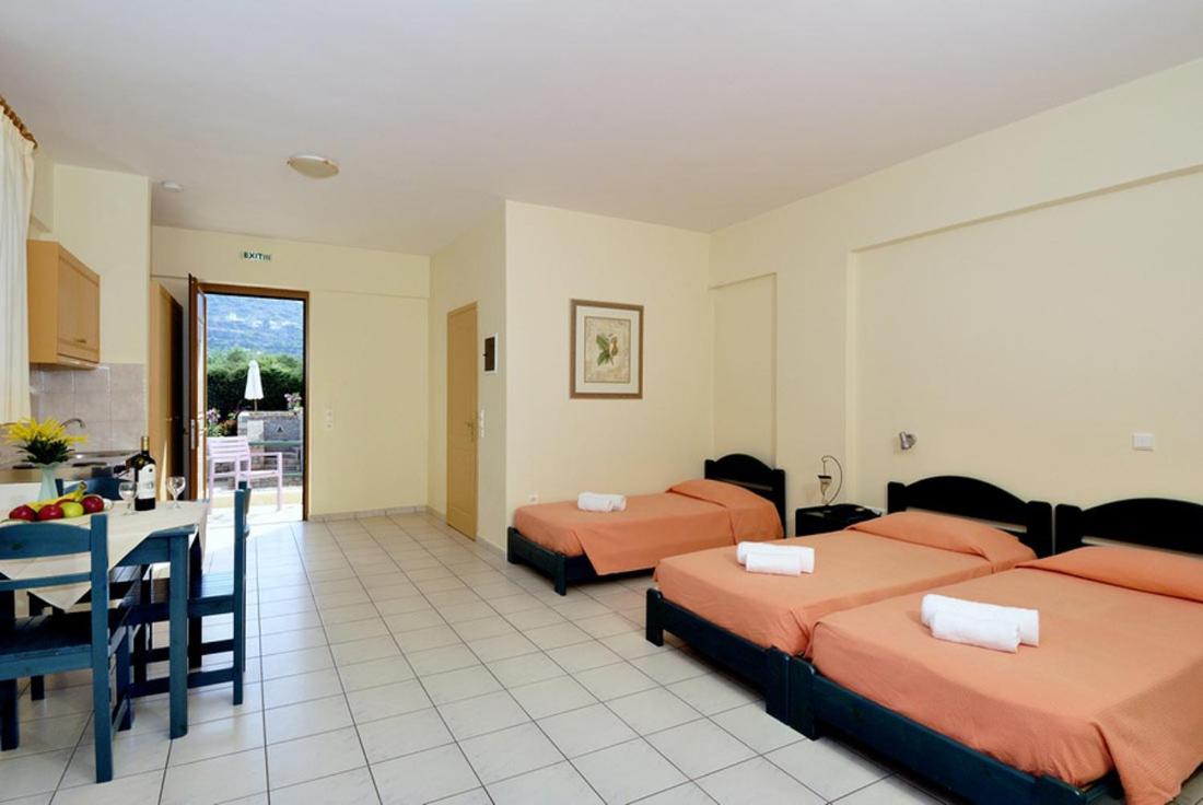 Triple Room