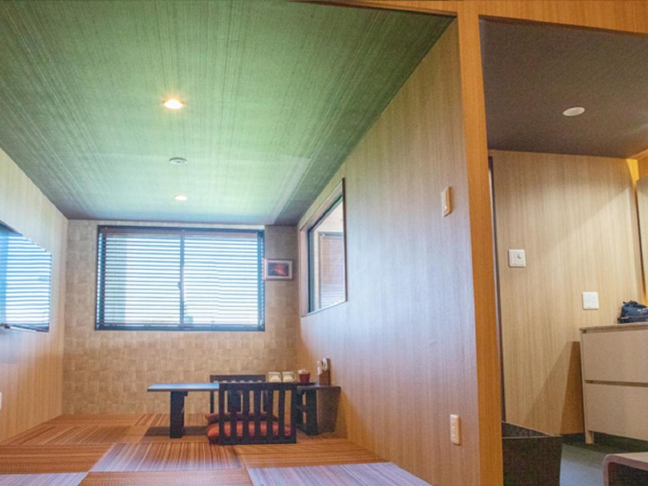 Modern Junior Suite with Tatami Area and Semi Open-Air Bath - Photo 4