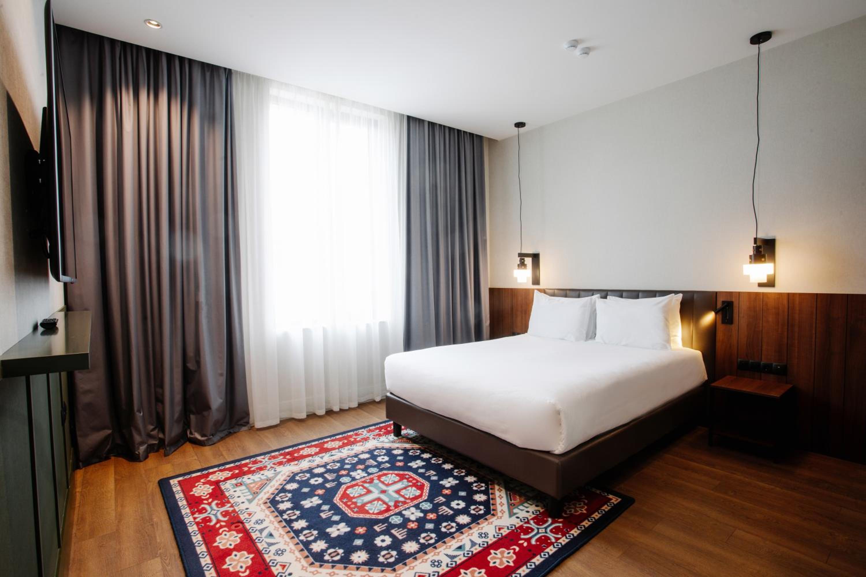 Standard Queen Room - Photo 1