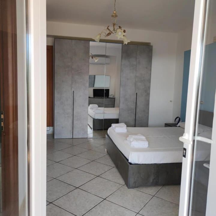Deluxe Double Room with Sea View photo 2