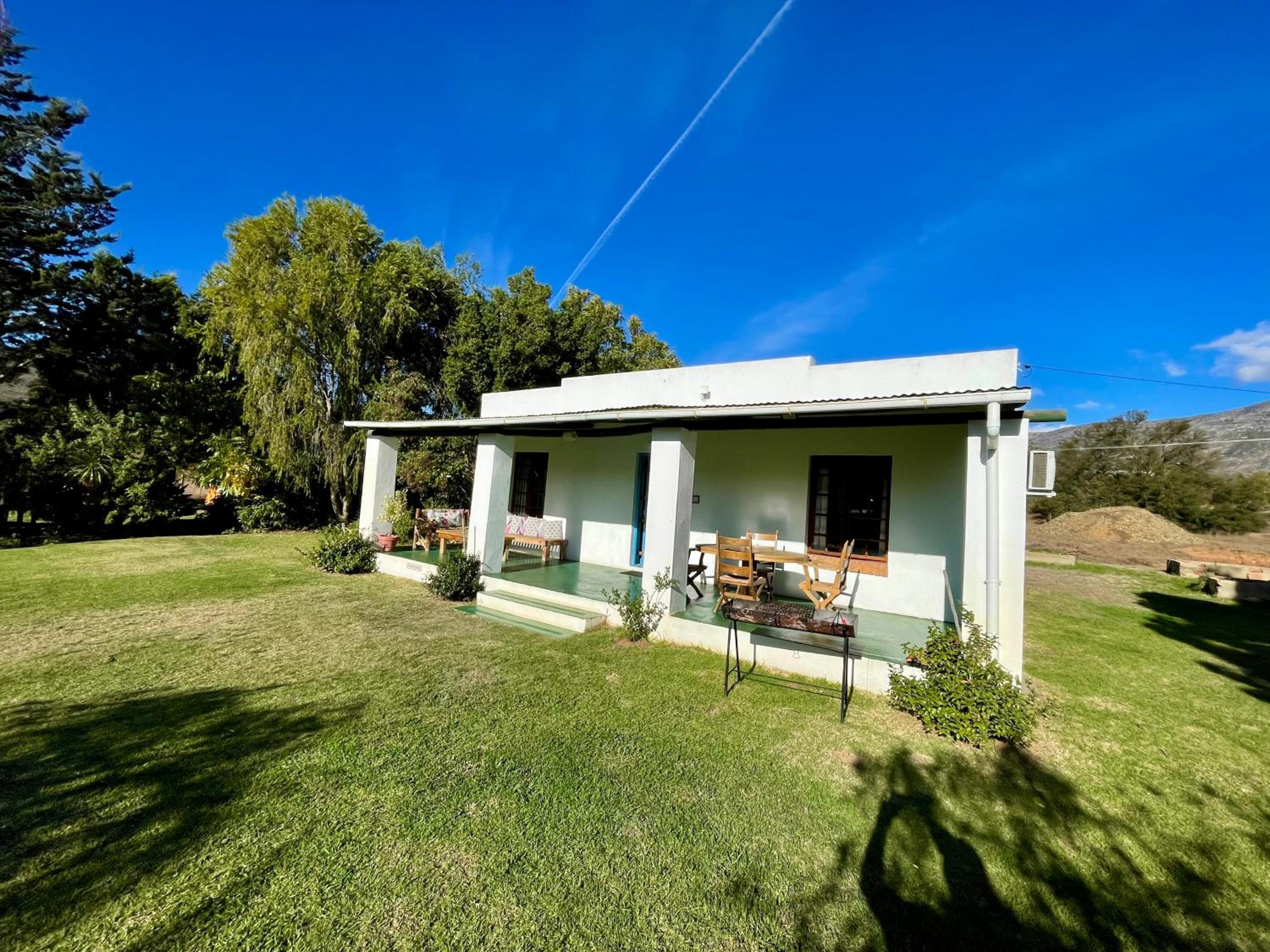 Cottage with Garden View - Photo 26