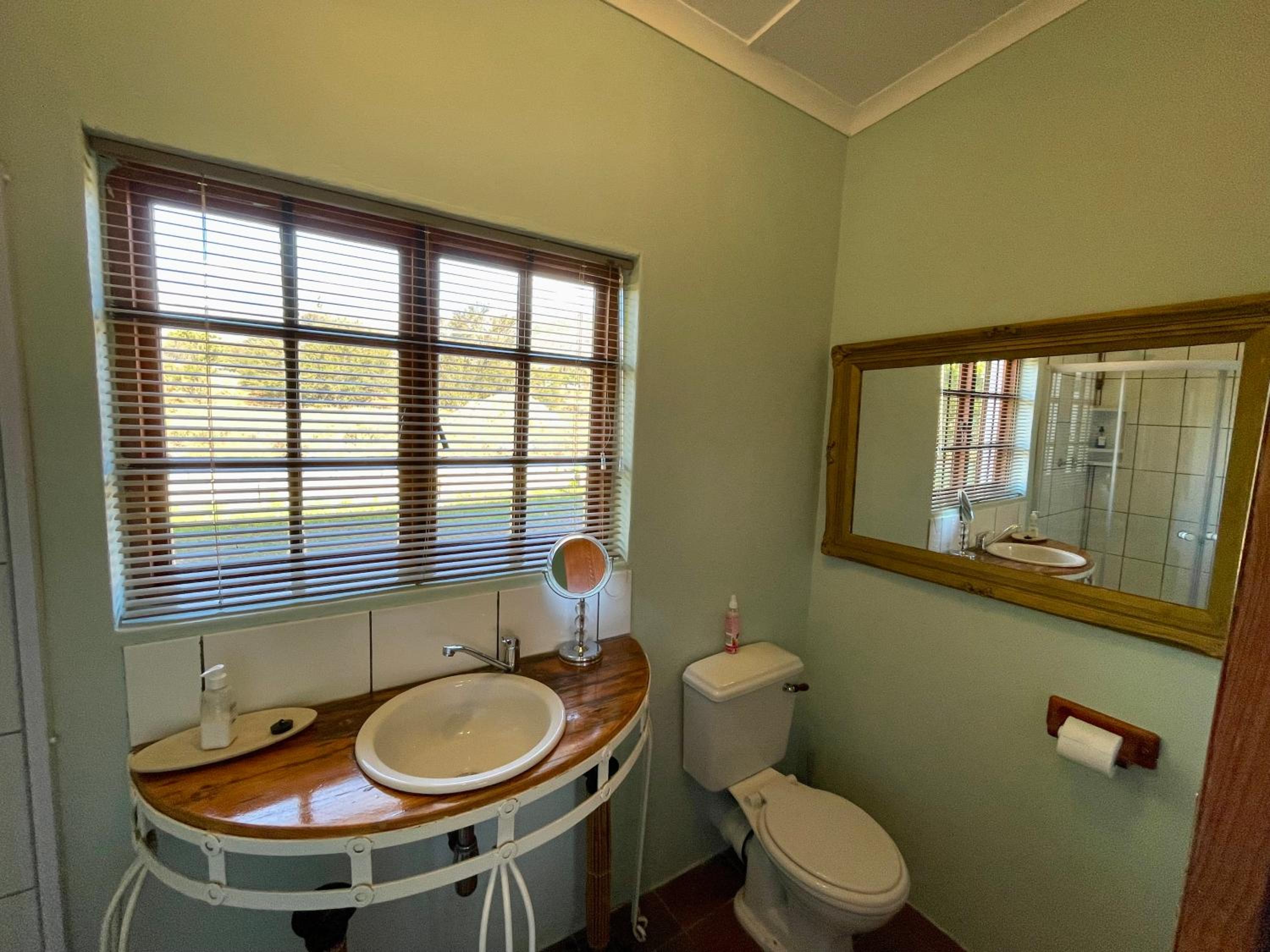 Cottage with Garden View - Photo 27