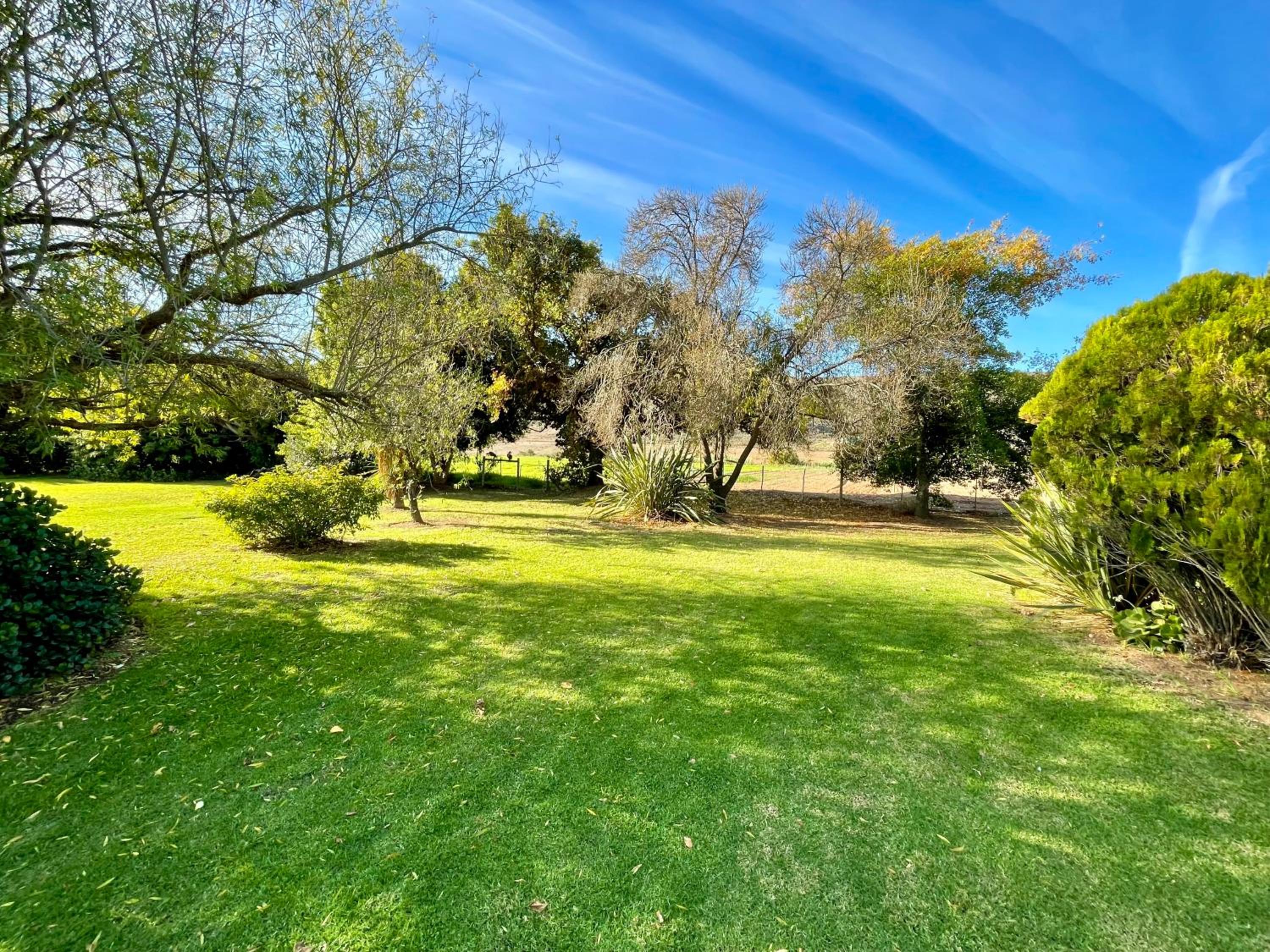 Cottage with Garden View - Photo 31