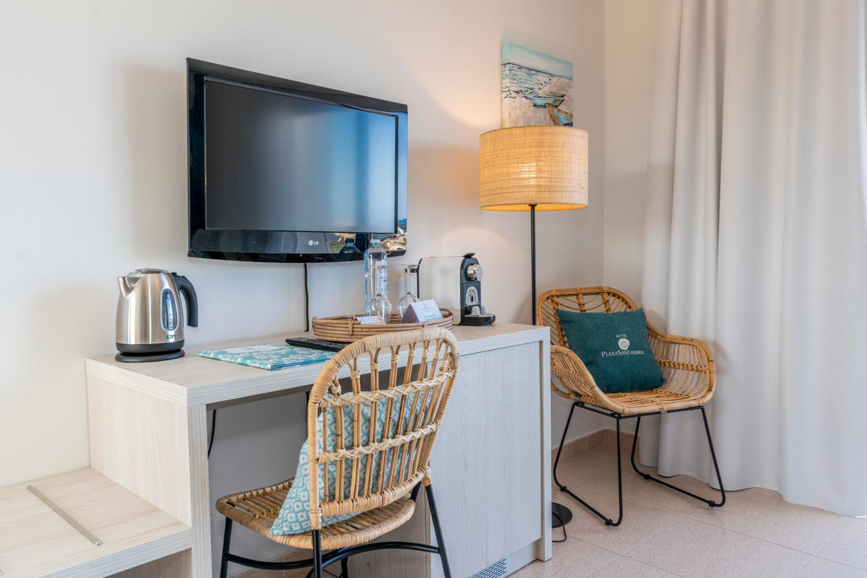 Double Room with Sea View - Photo 15
