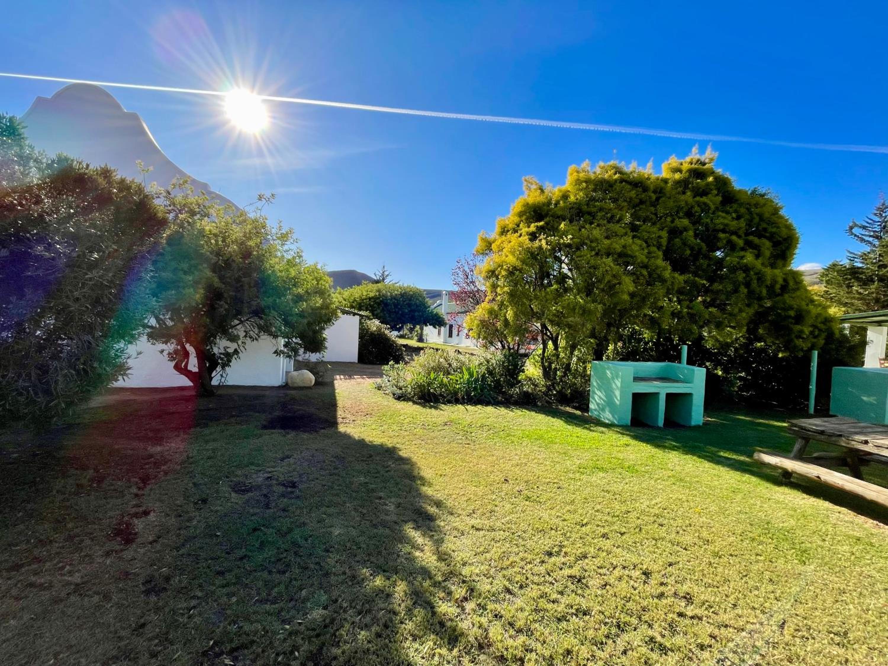 Cottage with Mountain View - Photo 4
