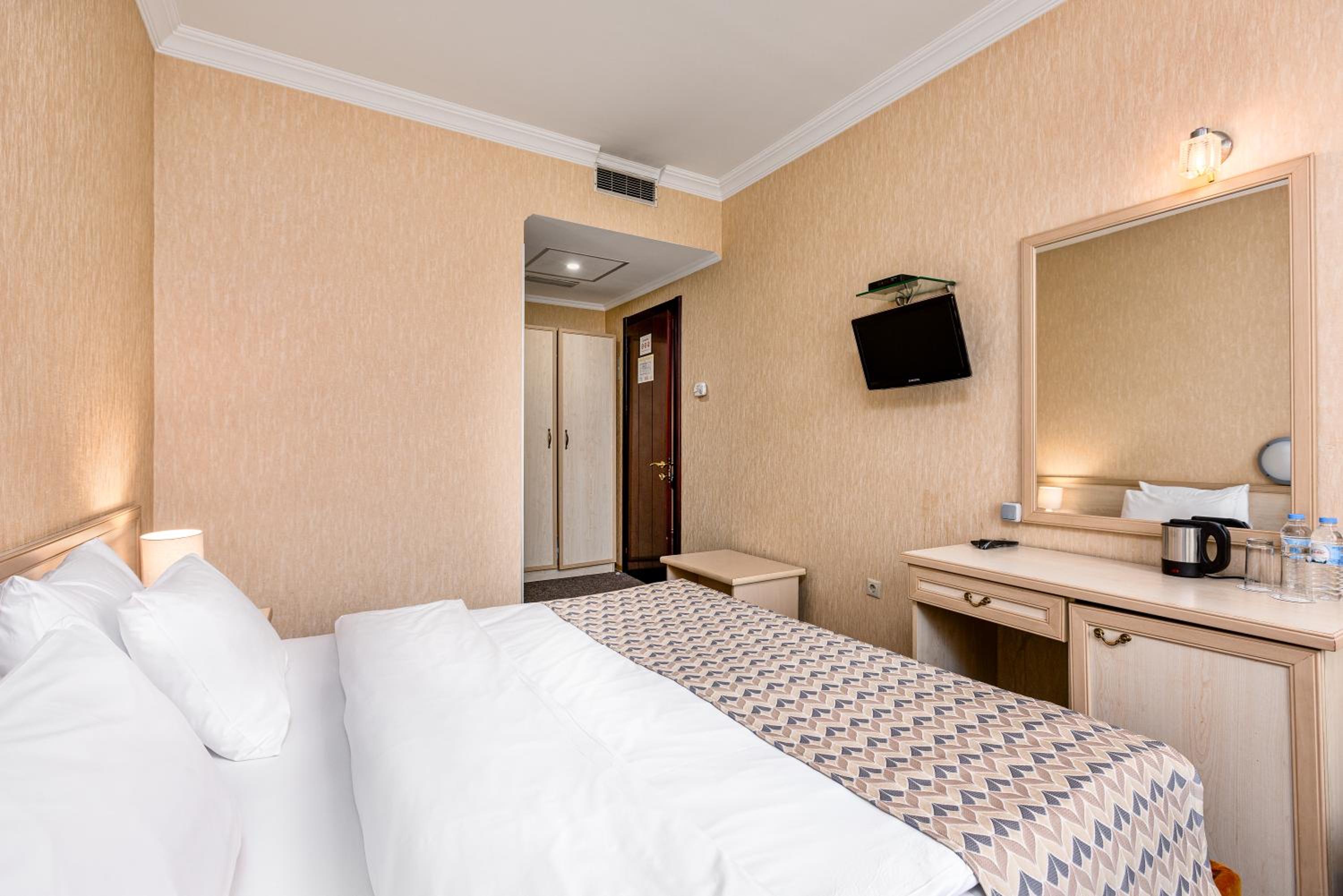 Double Room photo 2