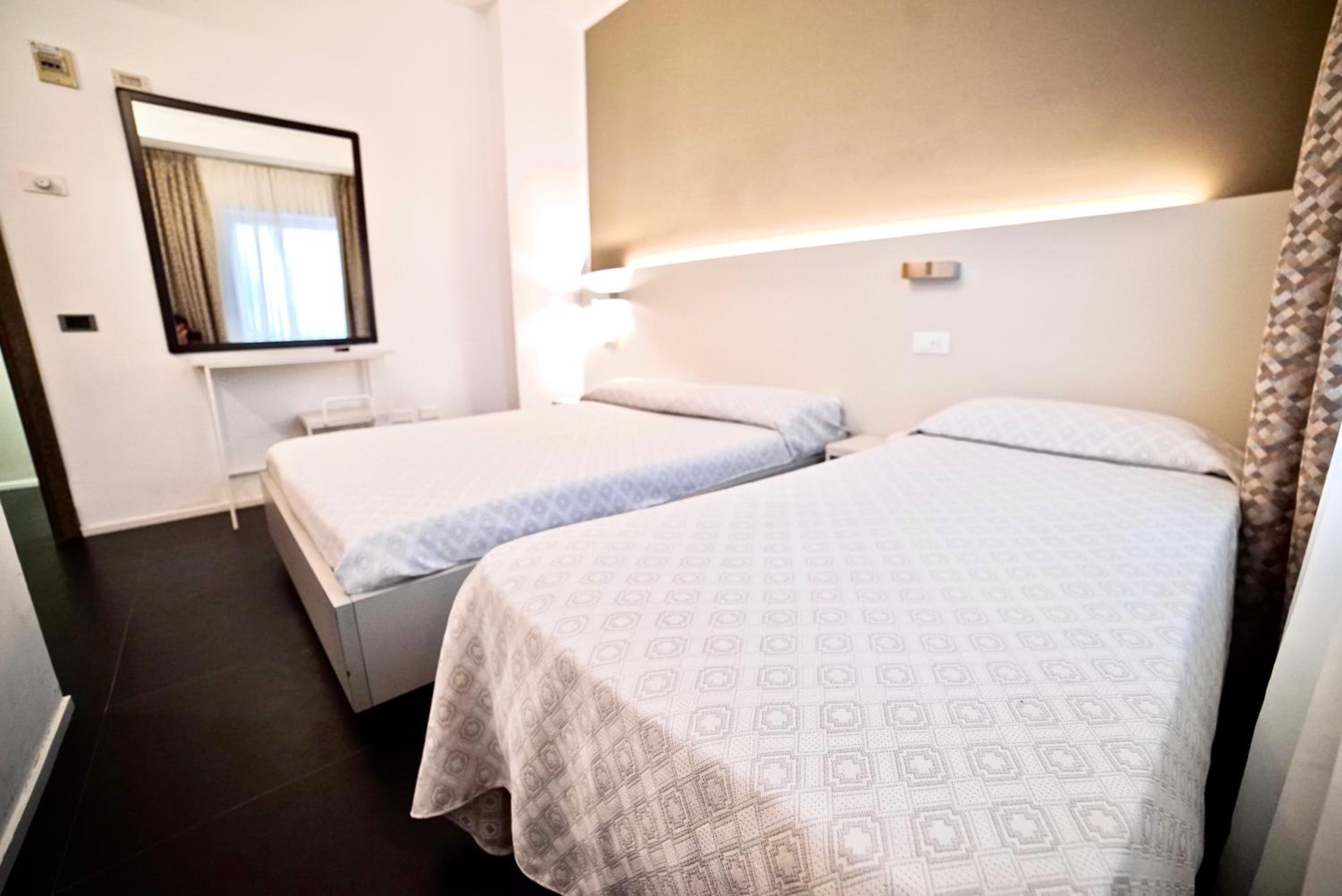 Triple Room - Photo 5