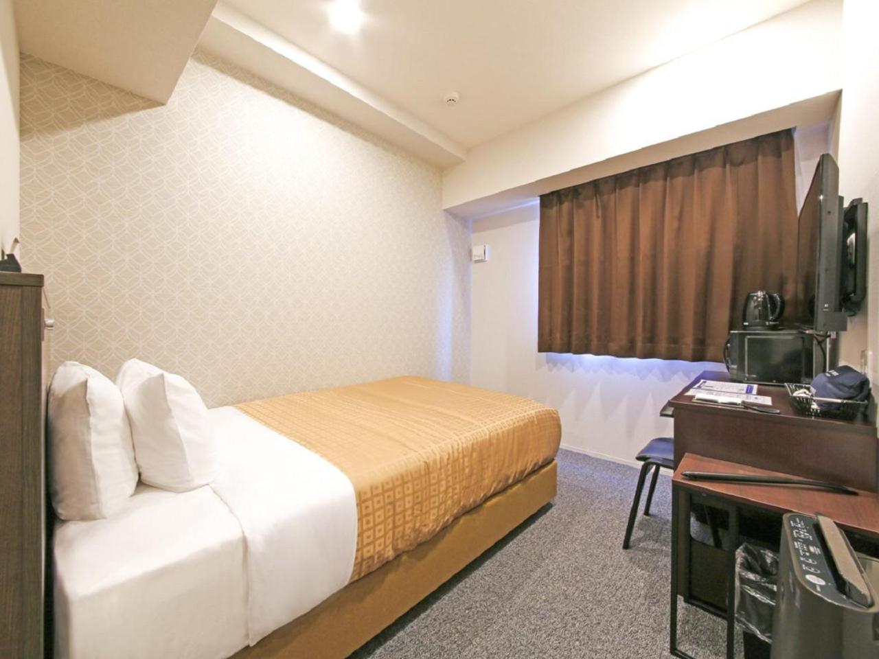 Double Room with Small Double Bed -Non-Smoking - Photo 4
