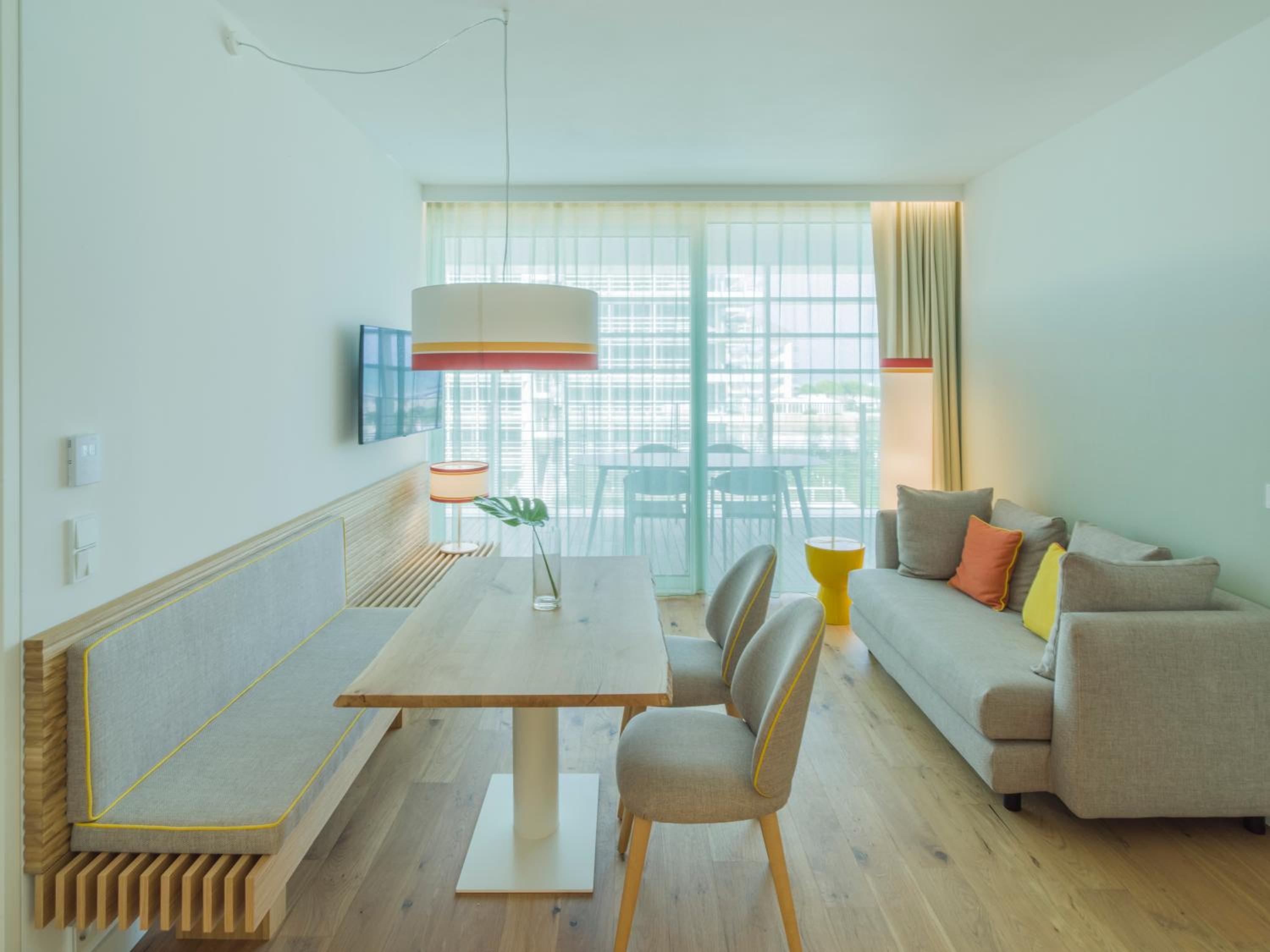 Deluxe Apartment