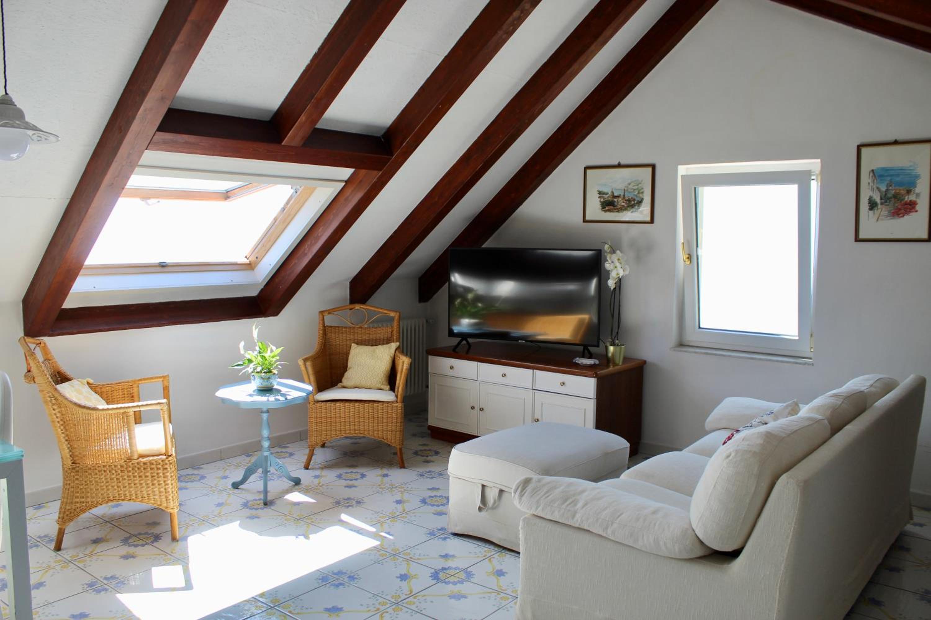 Three-Bedroom House photo 3