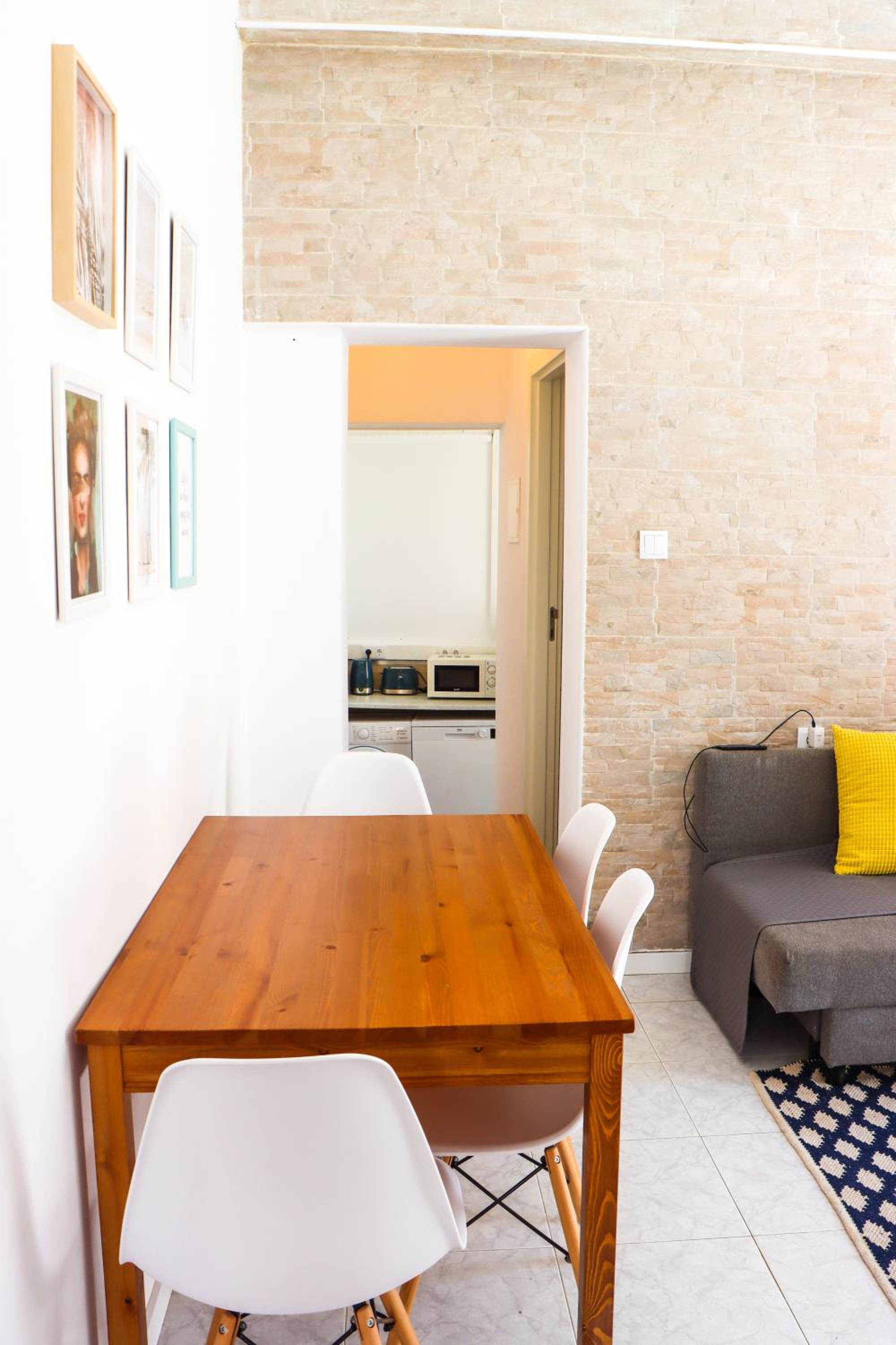 Two-Bedroom Townhouse photo 3