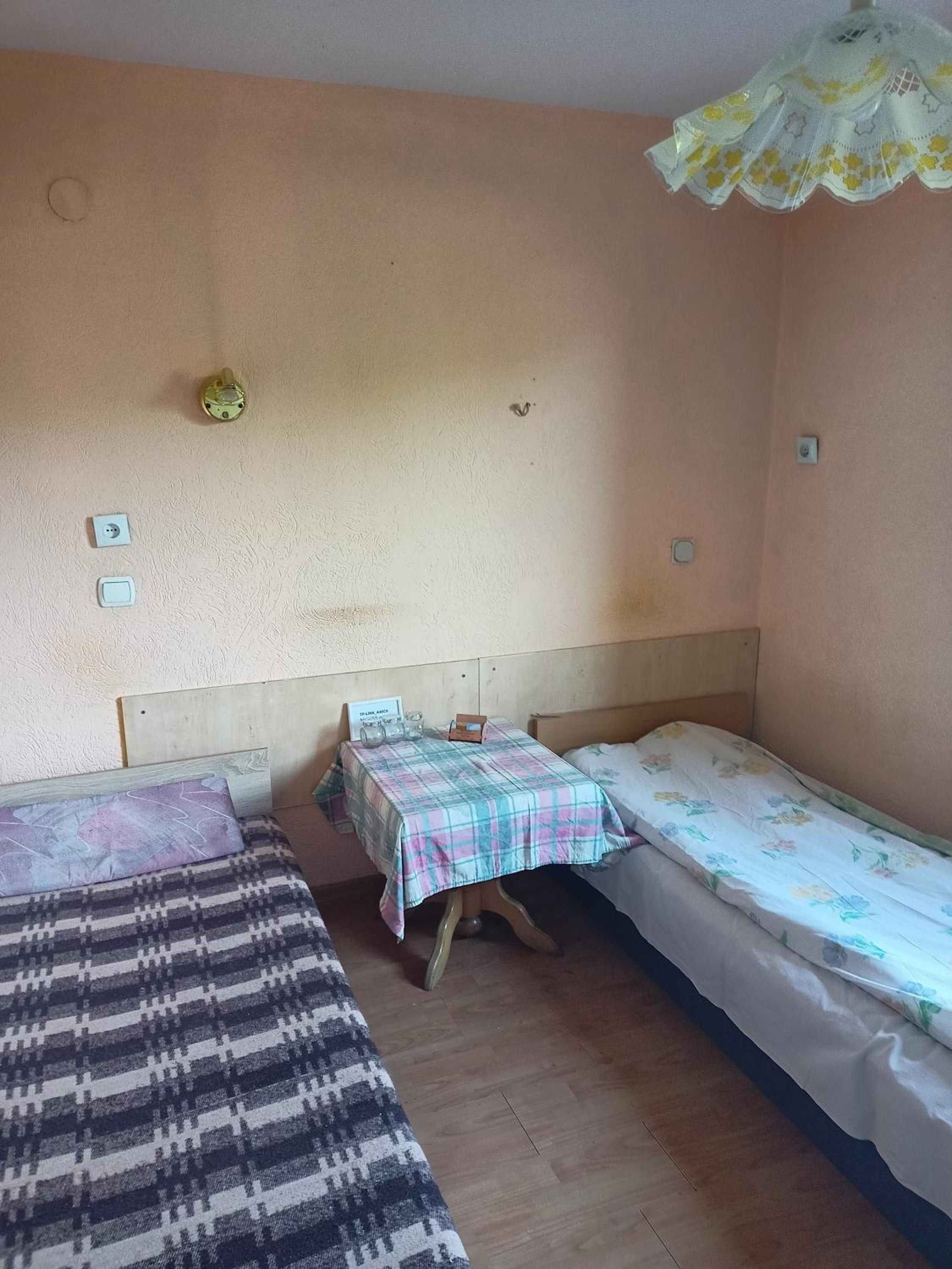 Small Twin Room - Photo 2