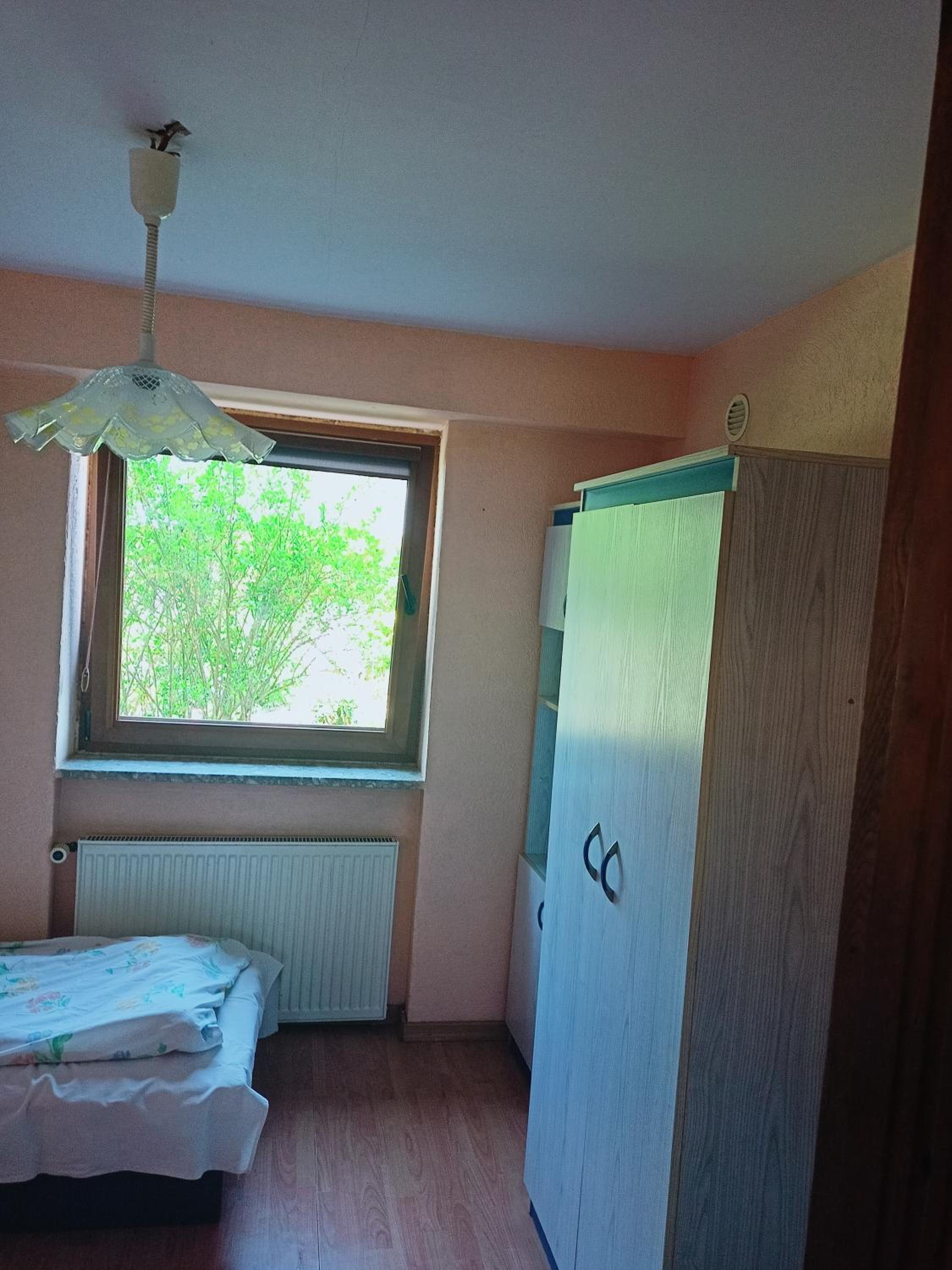 Small Twin Room - Photo 1