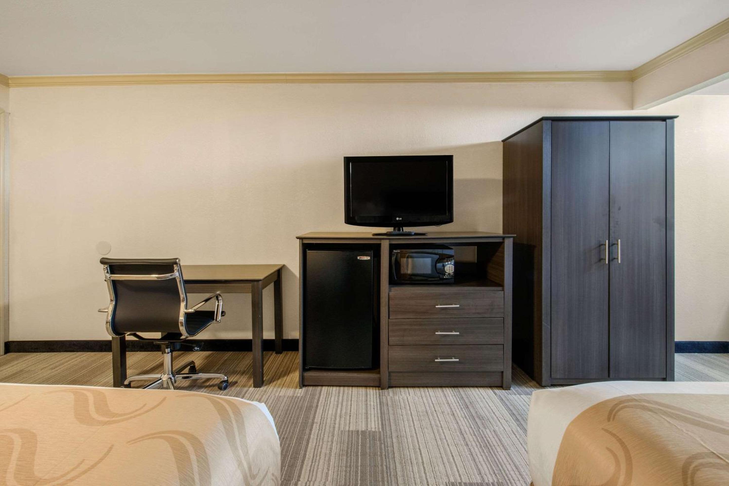 Deluxe Quadruple Room photo 2