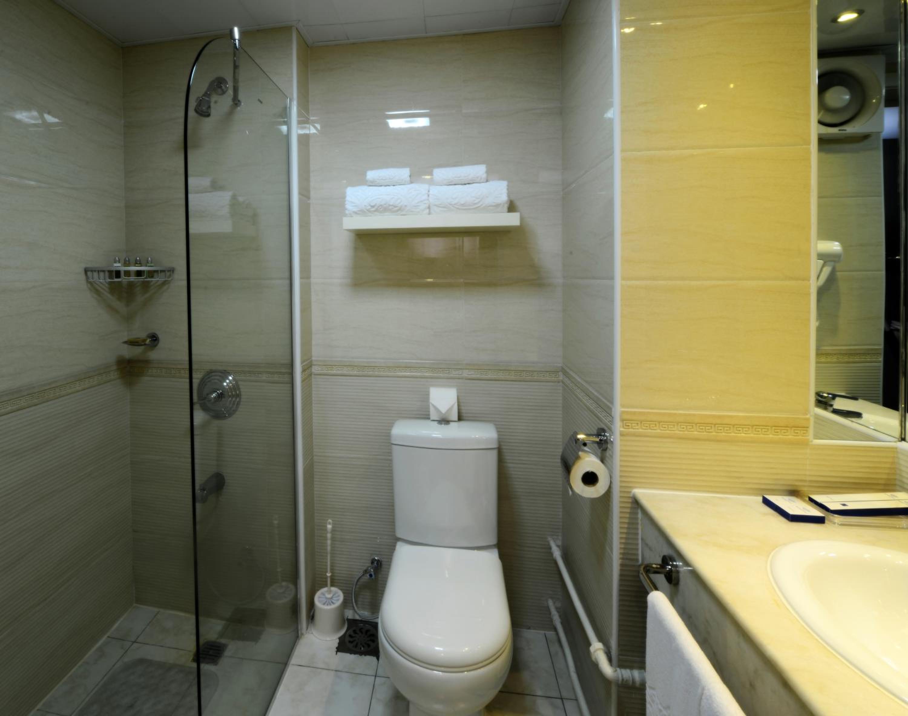 Standard Double Room - Photo 7