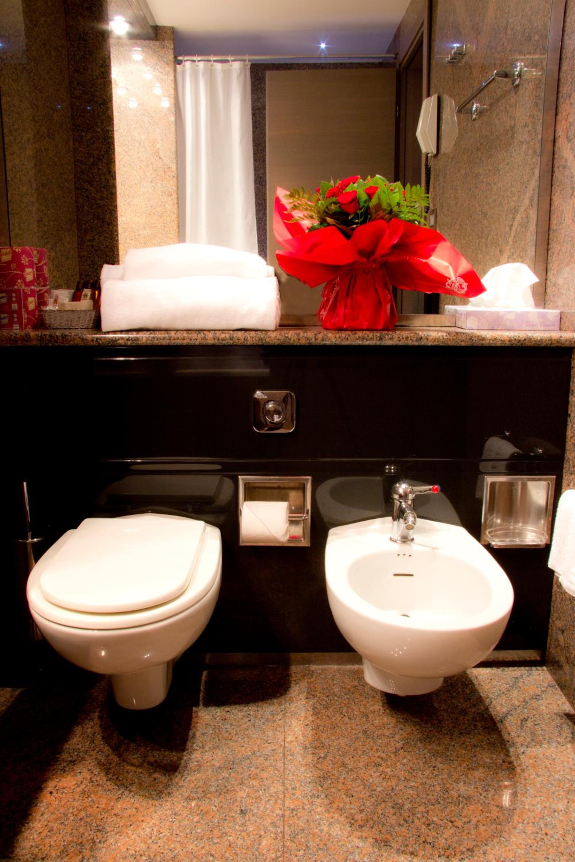 Double or Twin Room with Garden View photo 2