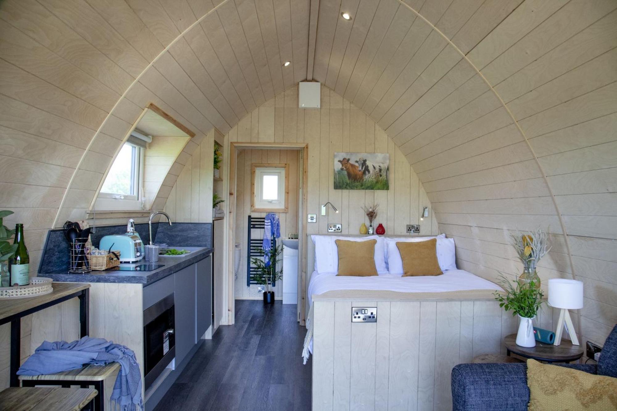 One-Bedroom House photo 2