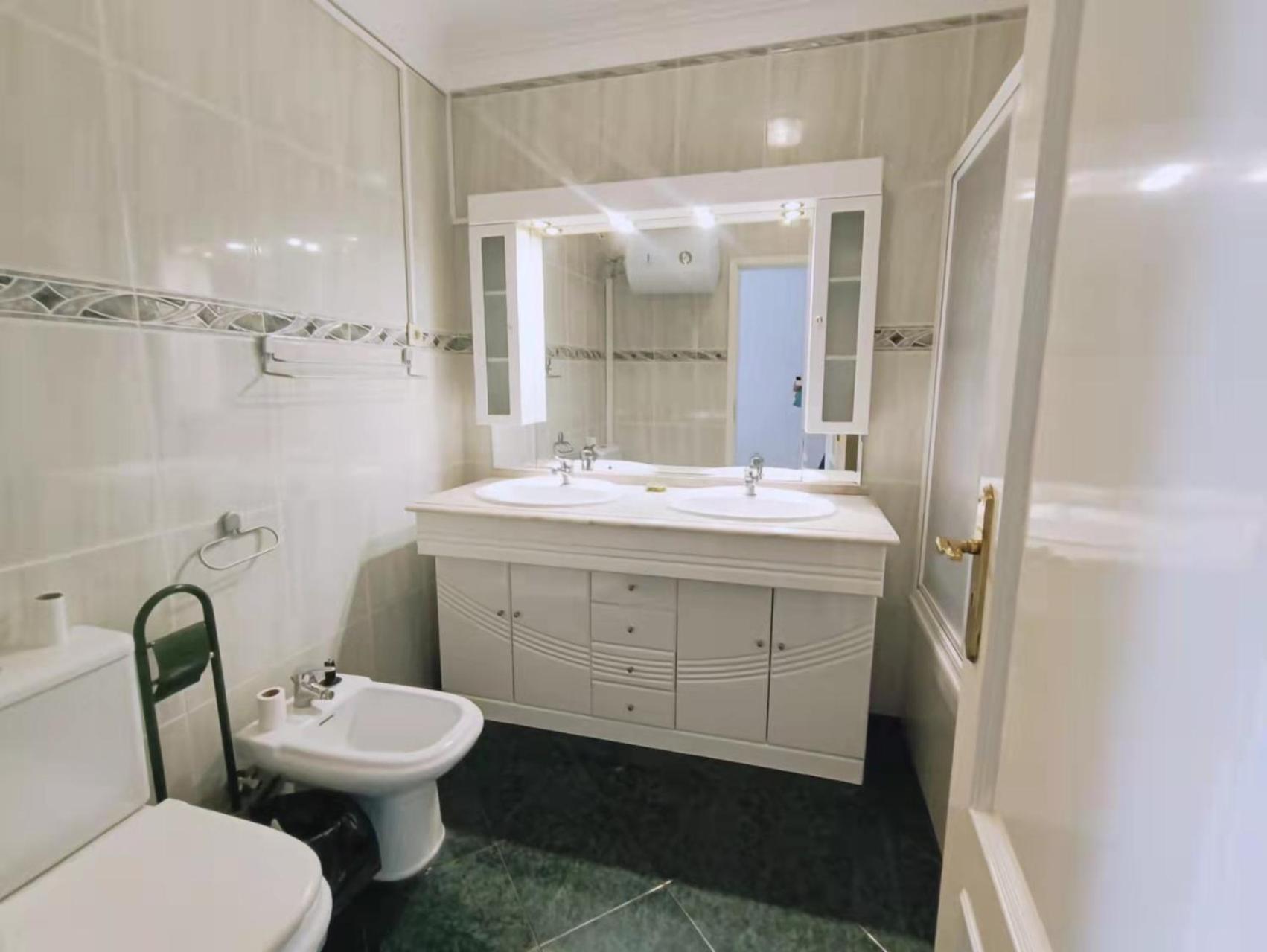 Standard Double Room with Shared Bathroom photo 2
