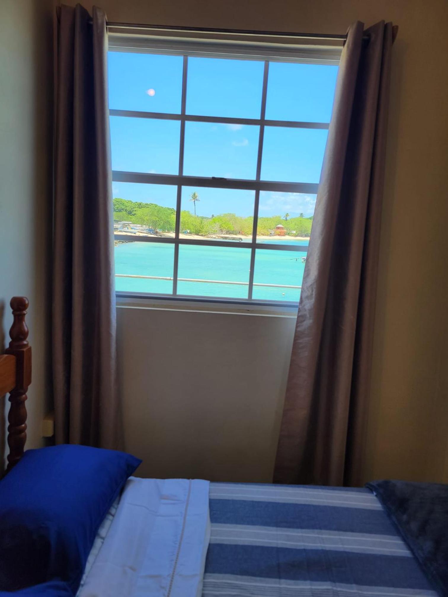 Apartment with Sea View photo 2