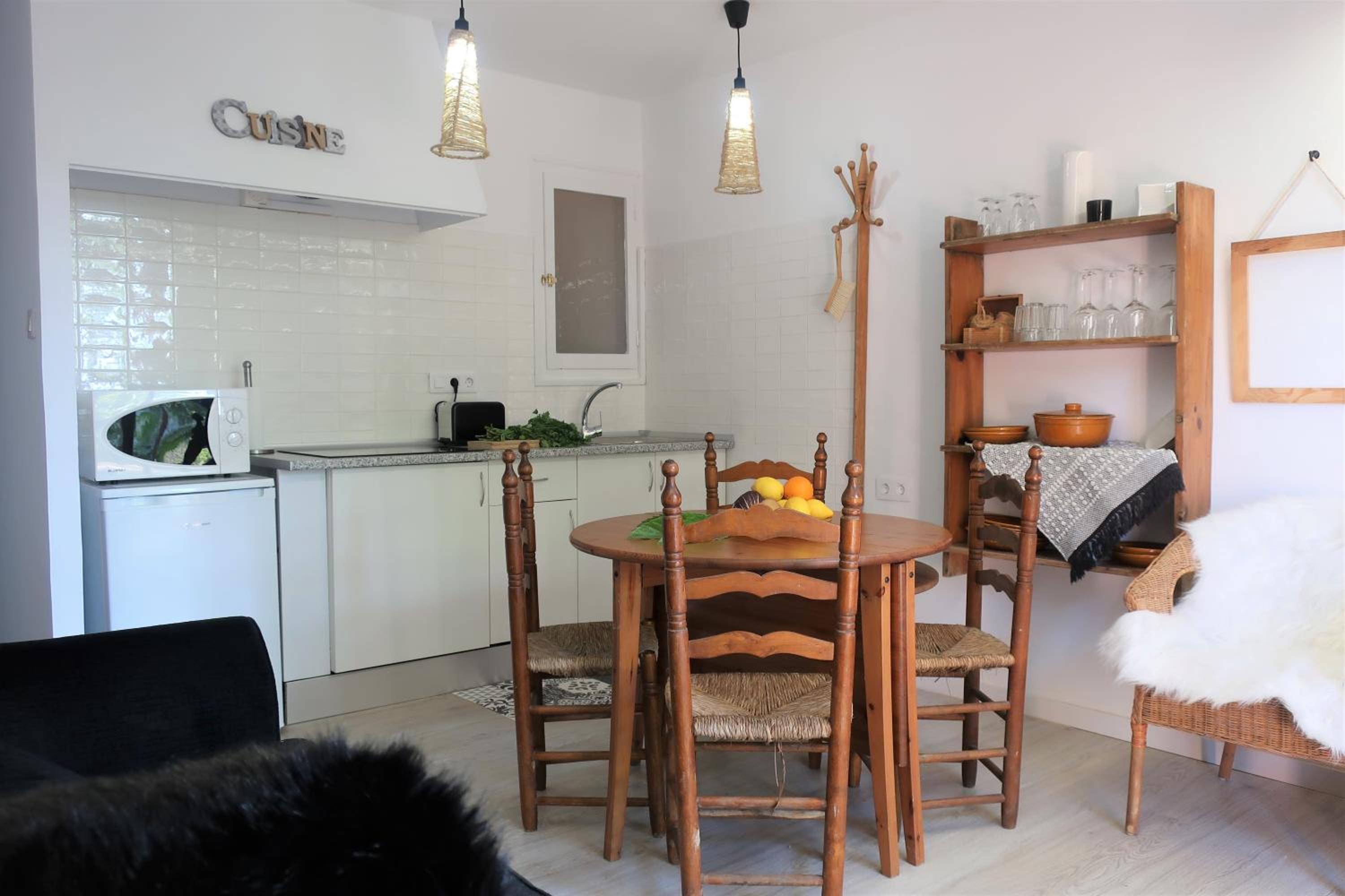Two-Bedroom Apartment - Photo 15