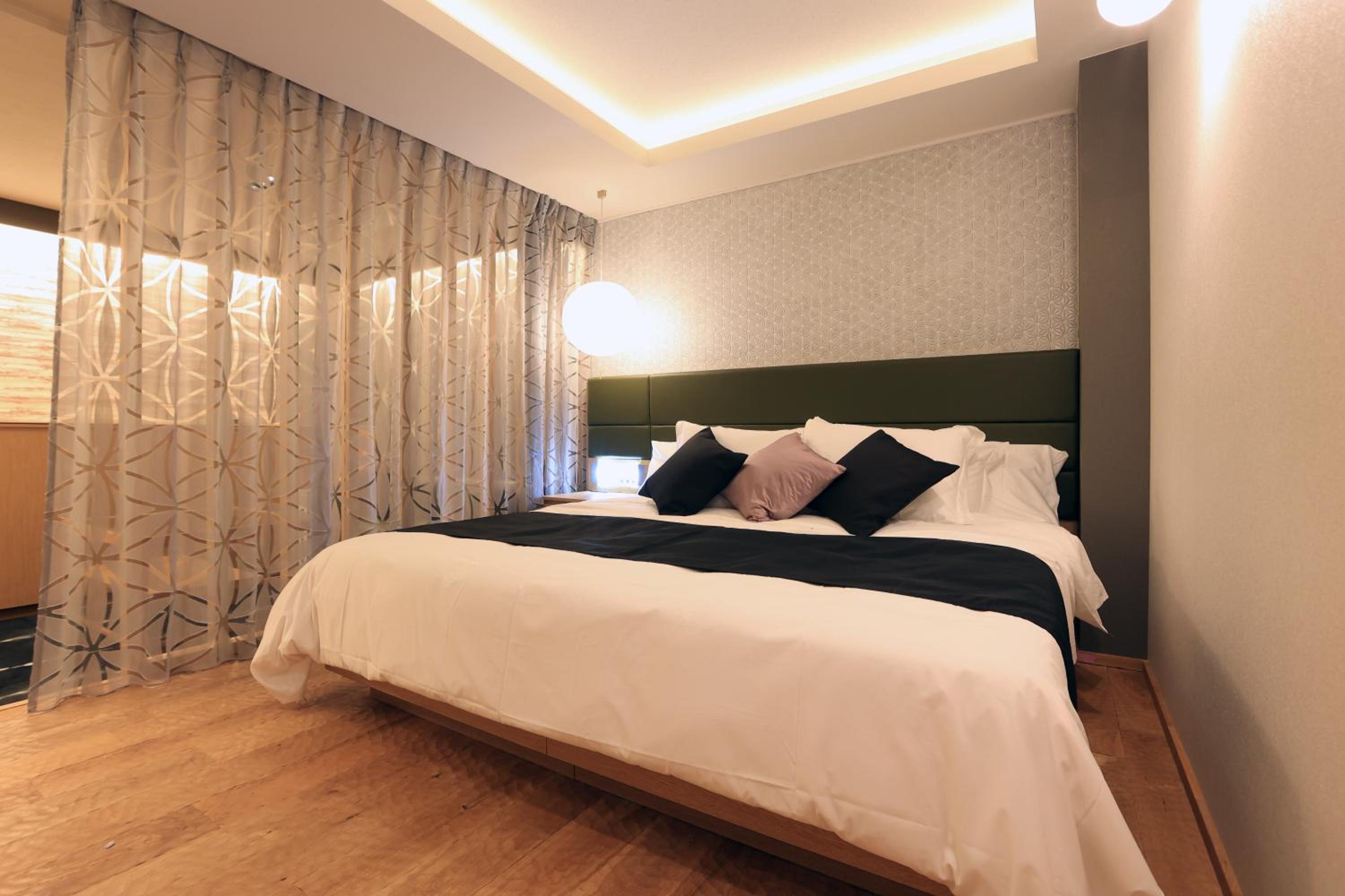 King Suite