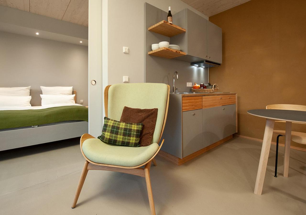 One-Bedroom Apartment - Photo 1