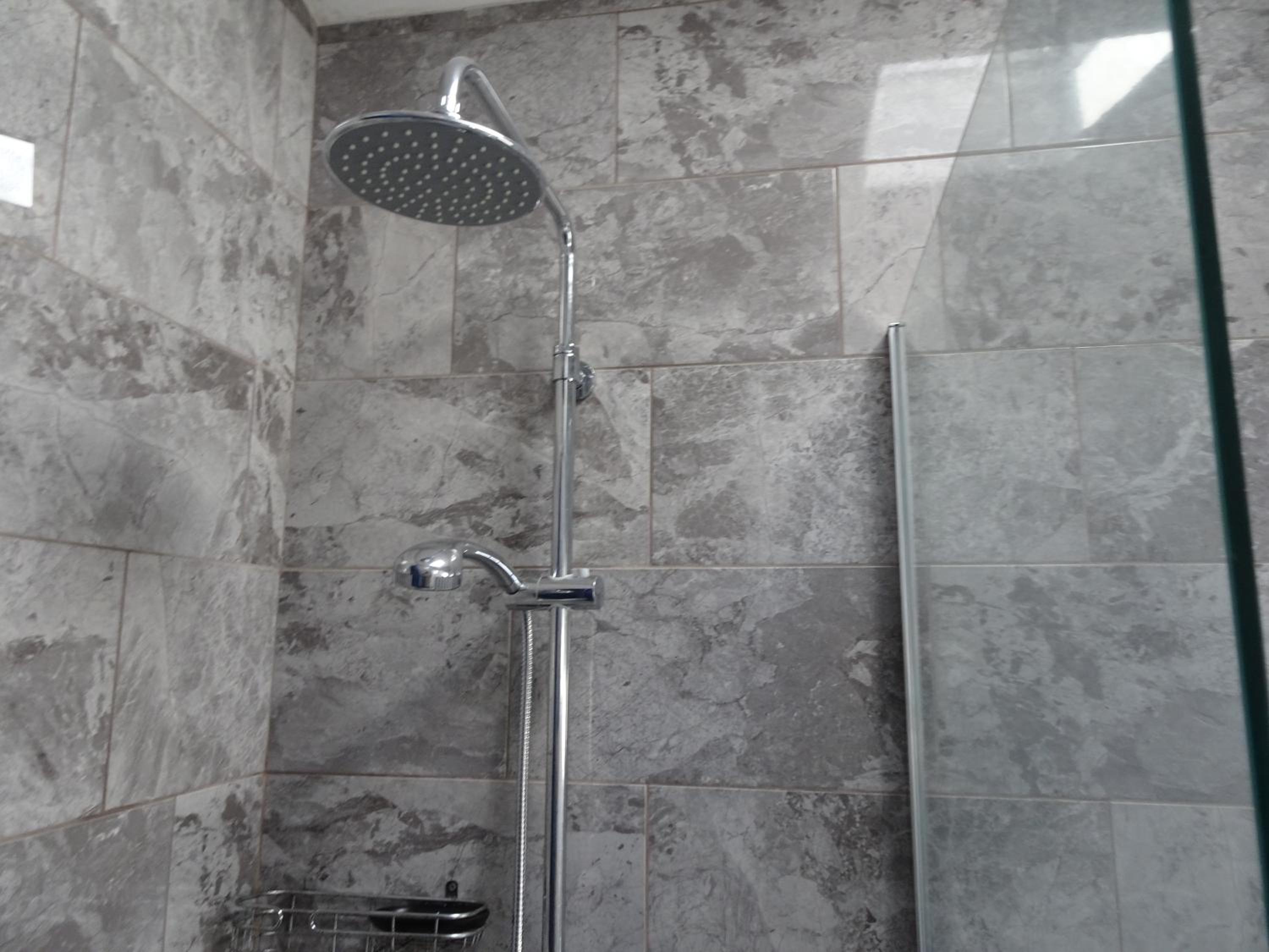 Double Room with Private External Bathroom - Photo 52
