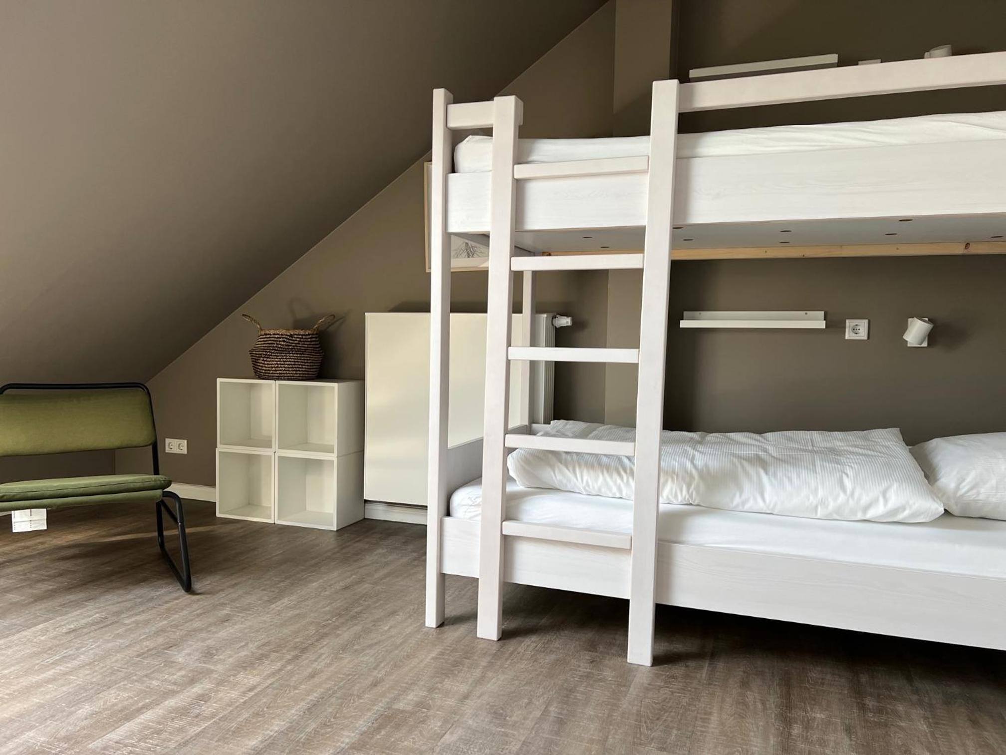 Bed in 6-Bed Dormitory Room photo 1