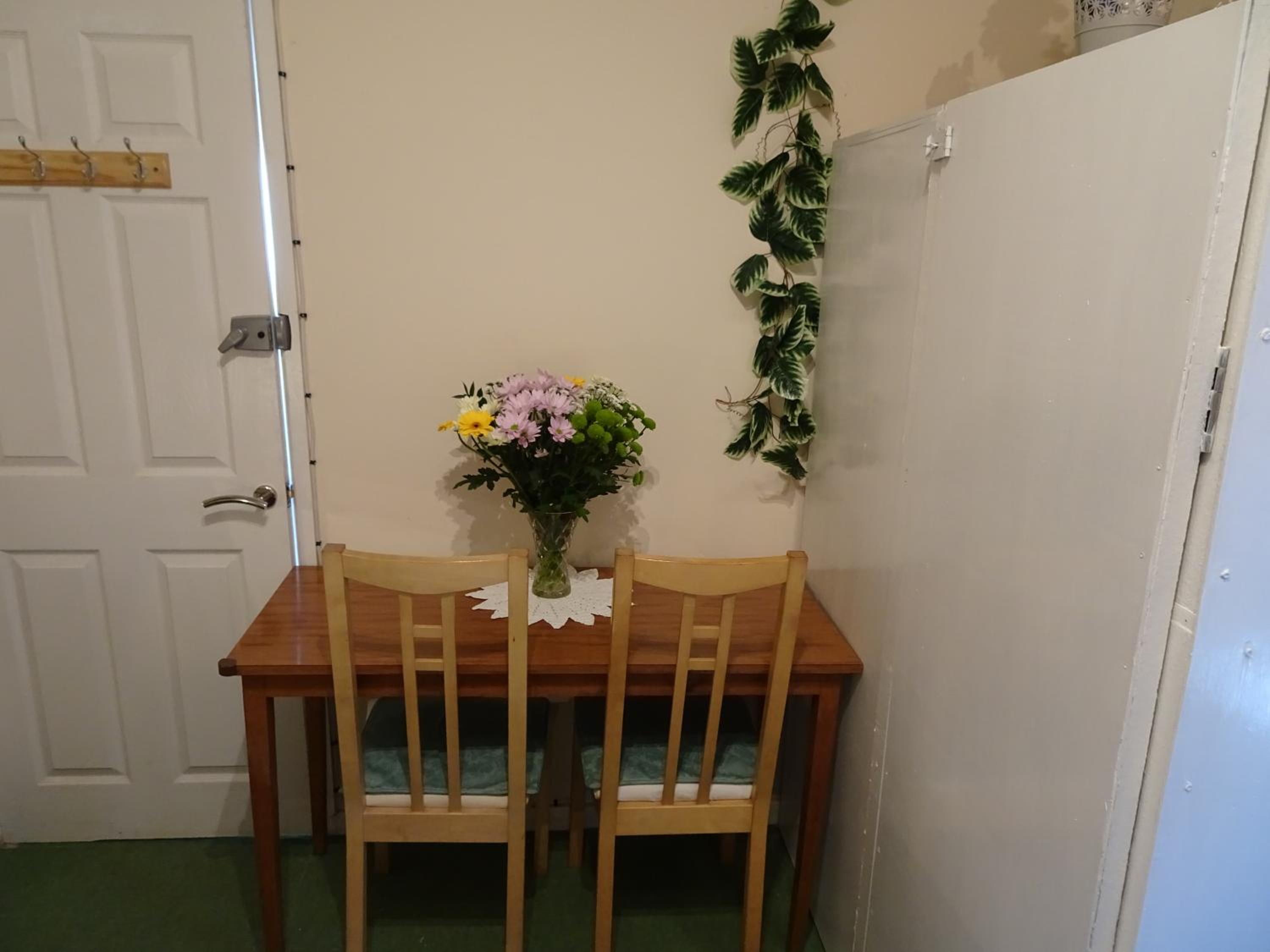 Double Room with Private External Bathroom - Photo 14