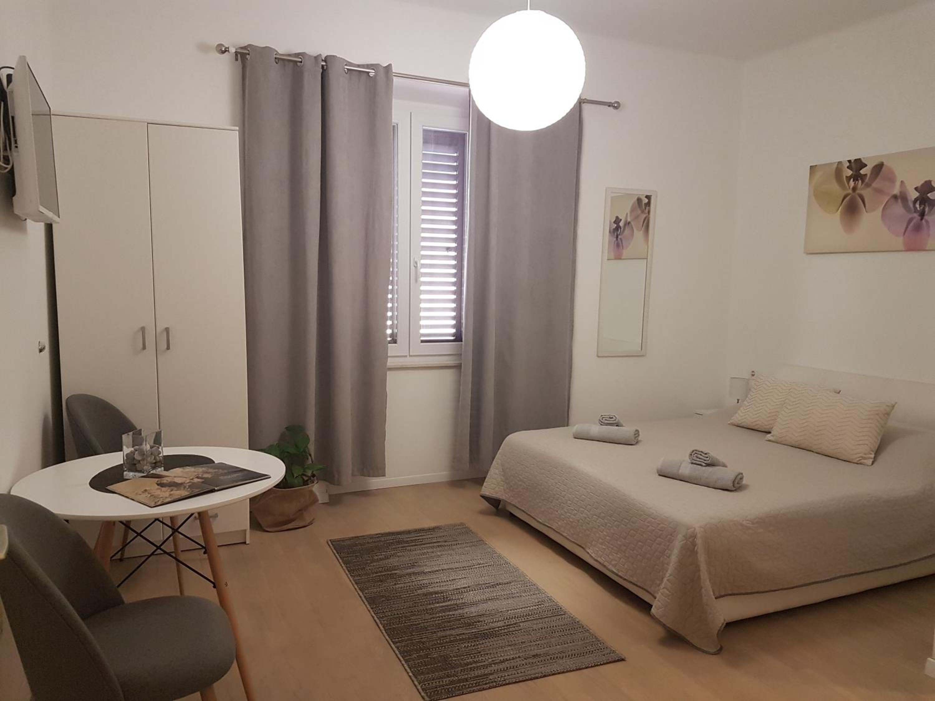 Studio with Shared Terrace (A2)