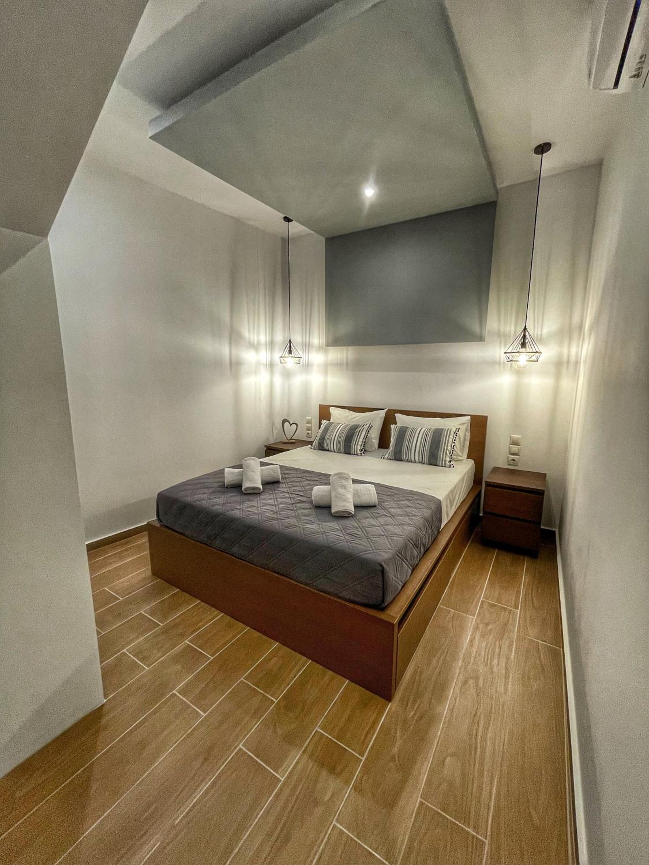 One-Bedroom Apartment photo 3