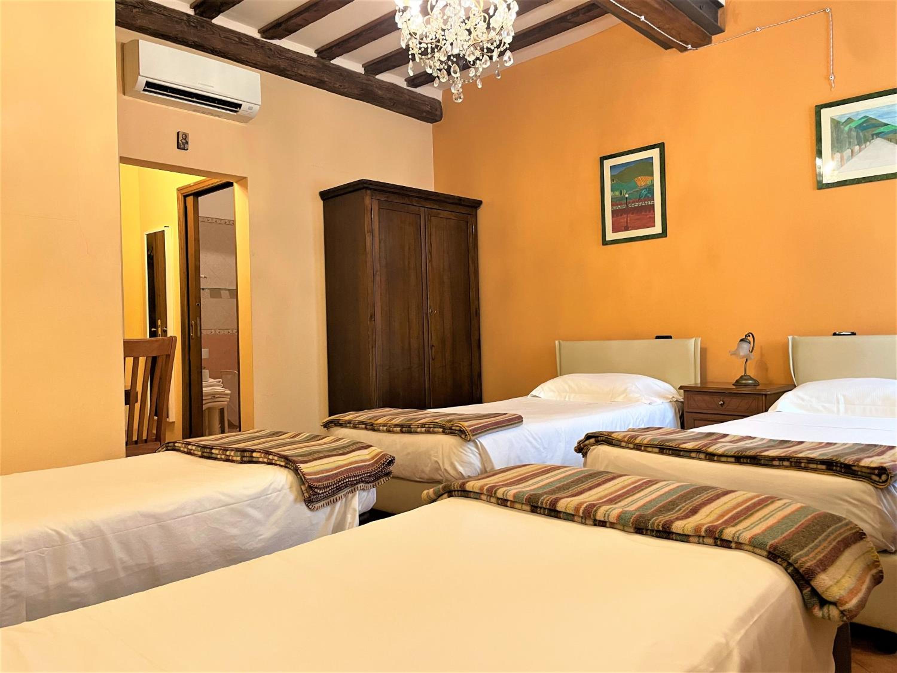 Quadruple Room photo 2
