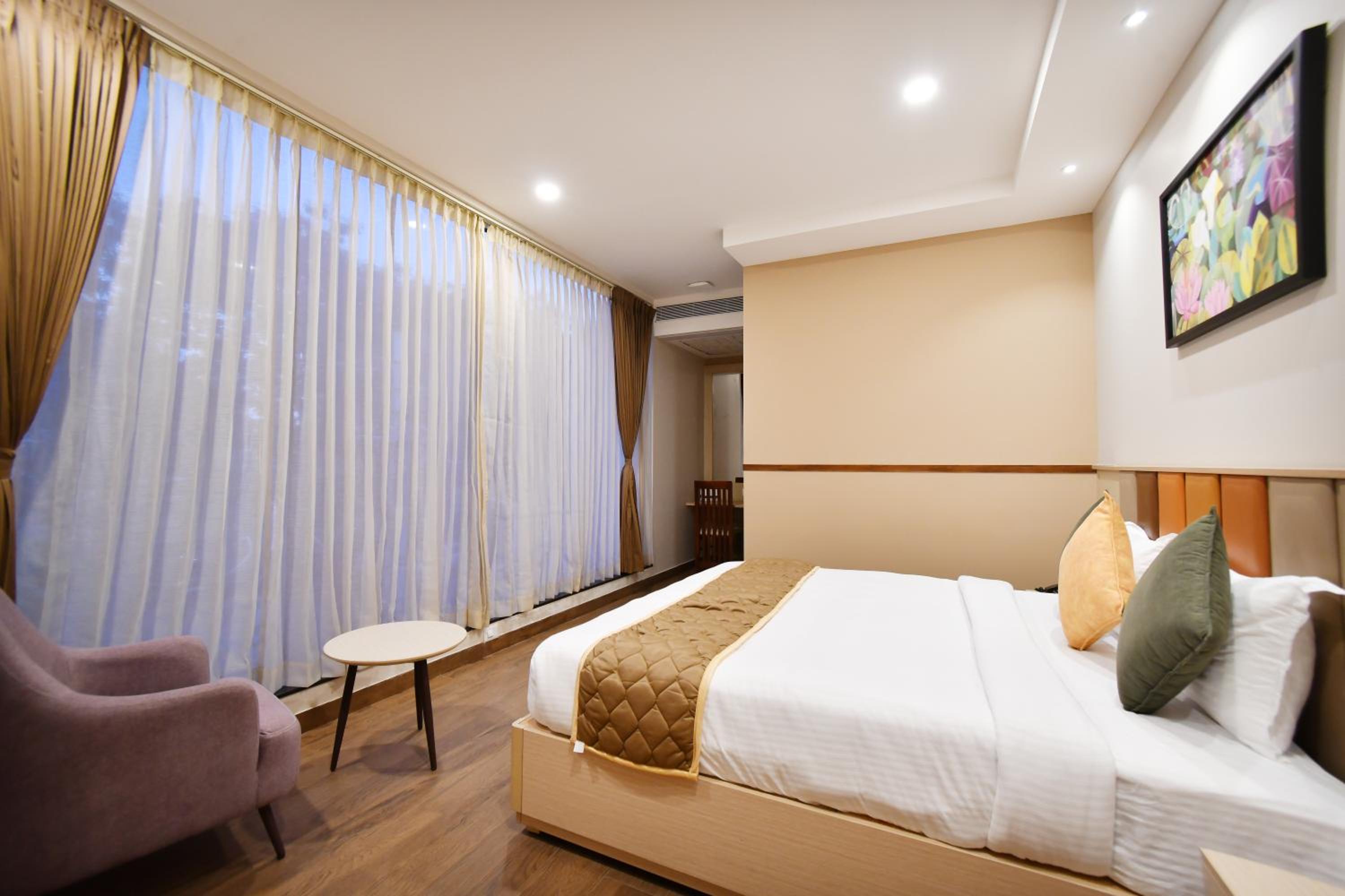 Deluxe Double or Twin Room - Photo 15