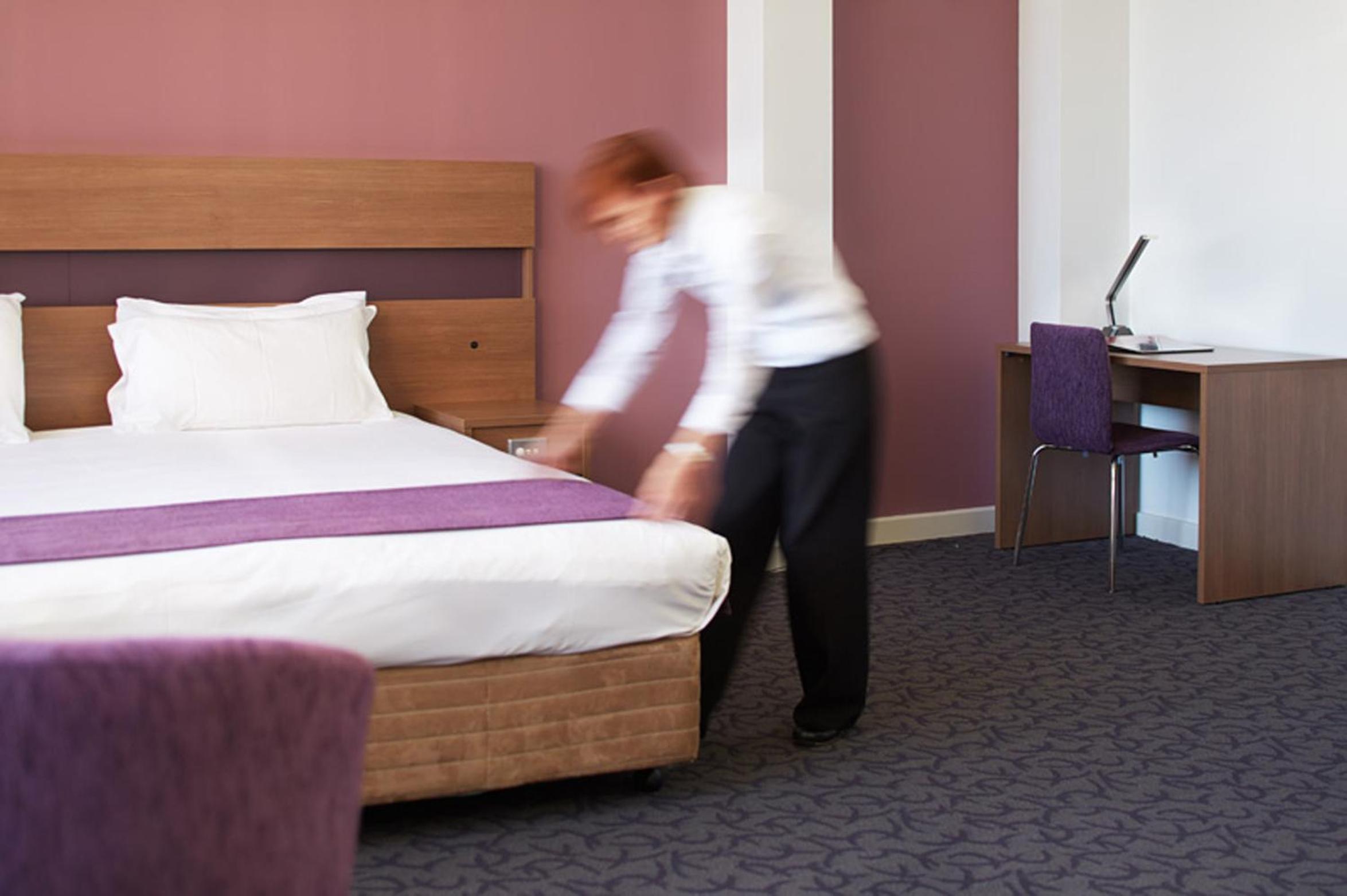 Premium Queen Room - Photo 8