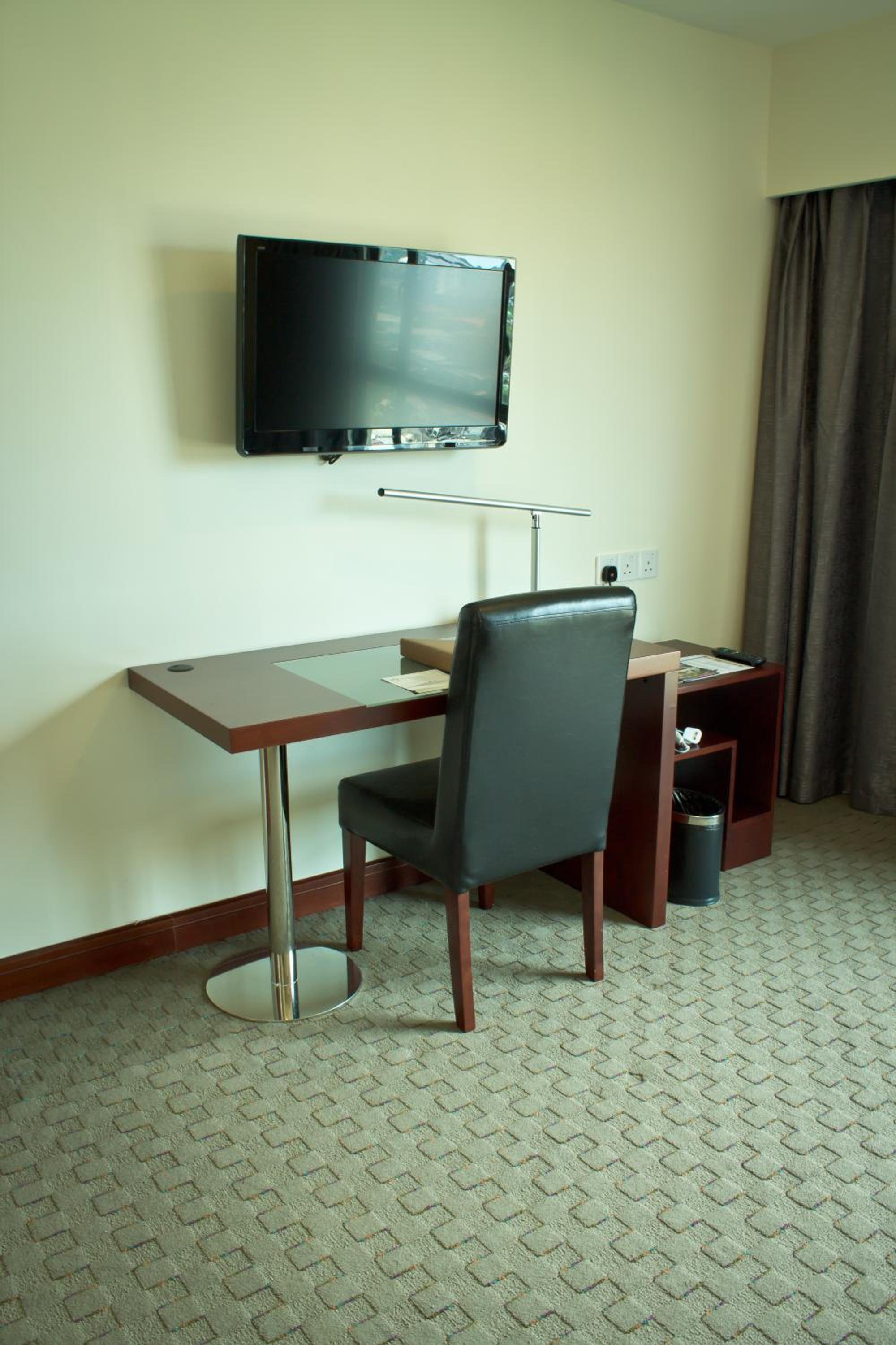 Deluxe Double Or Twin Room - Photo 3