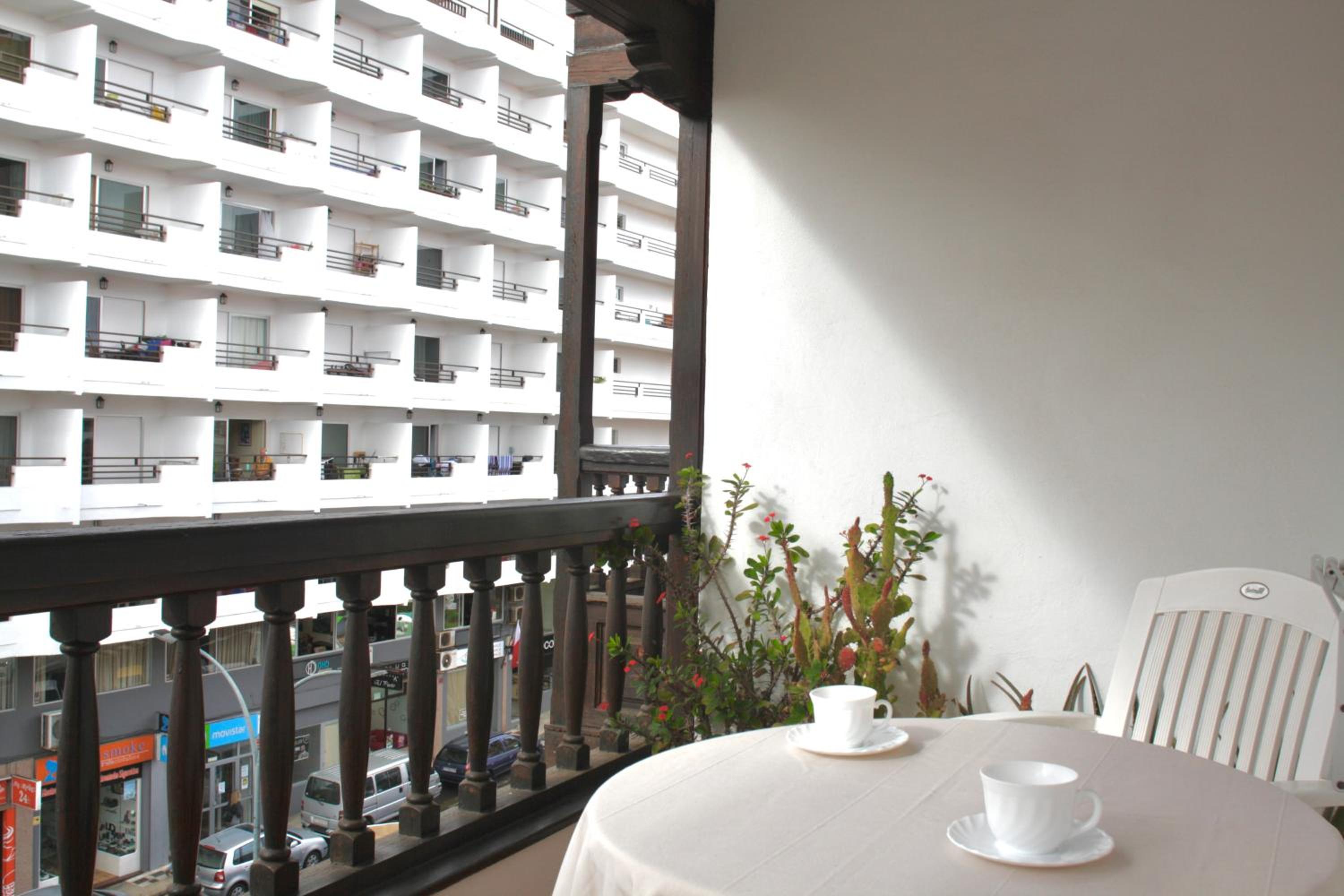 Studio with Balcony