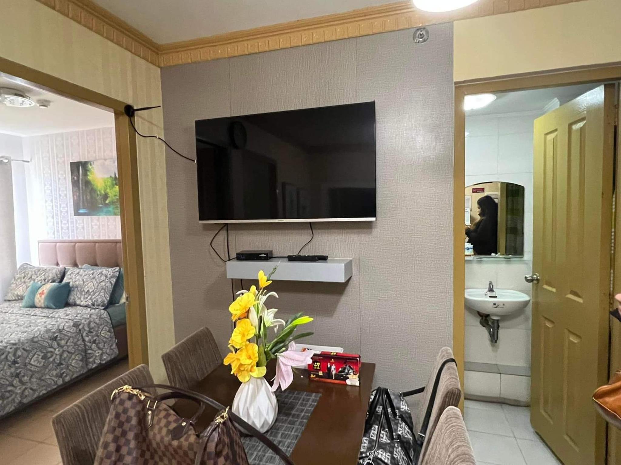 Two-Bedroom Apartment - Photo 11