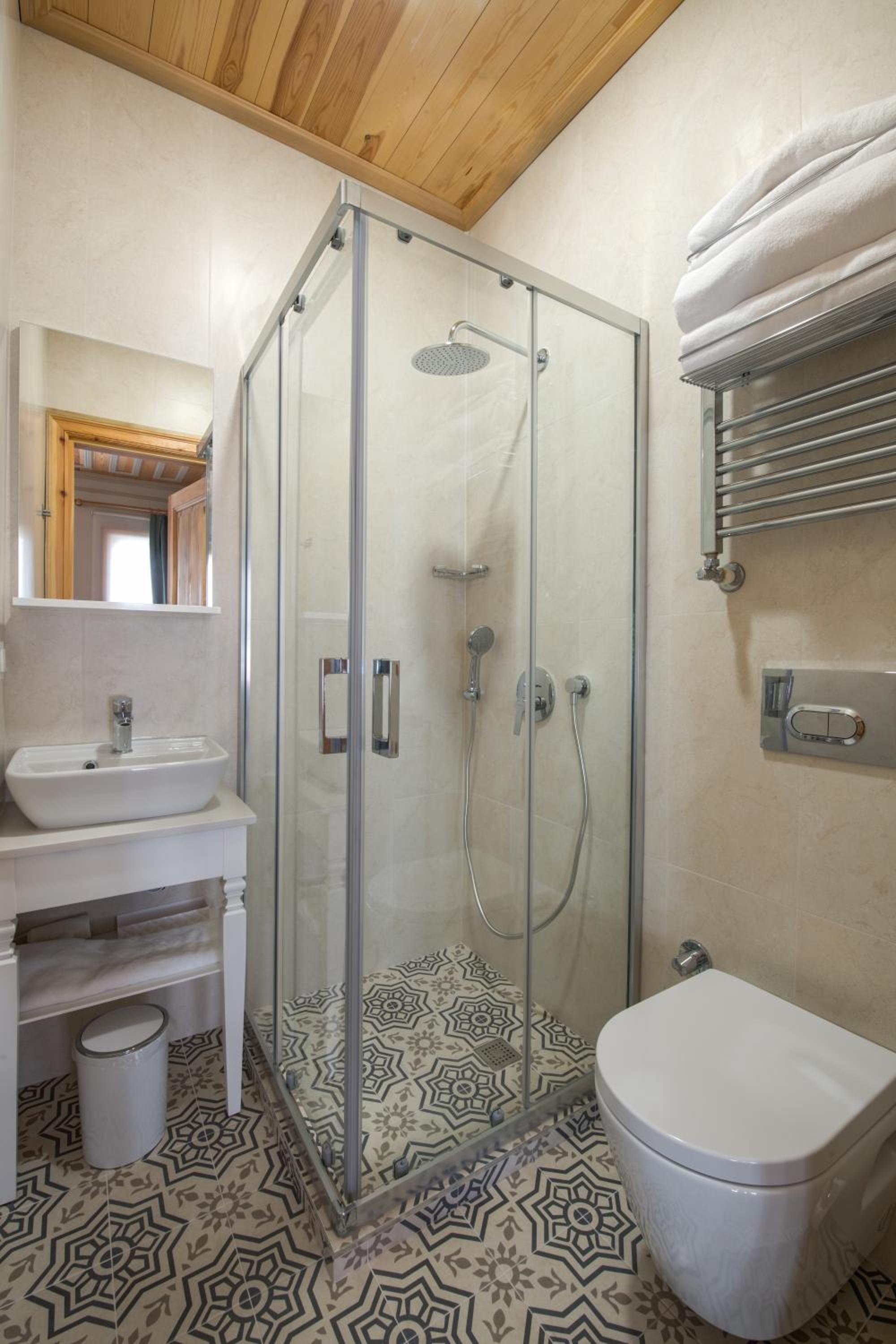 Deluxe Triple Room photo 3