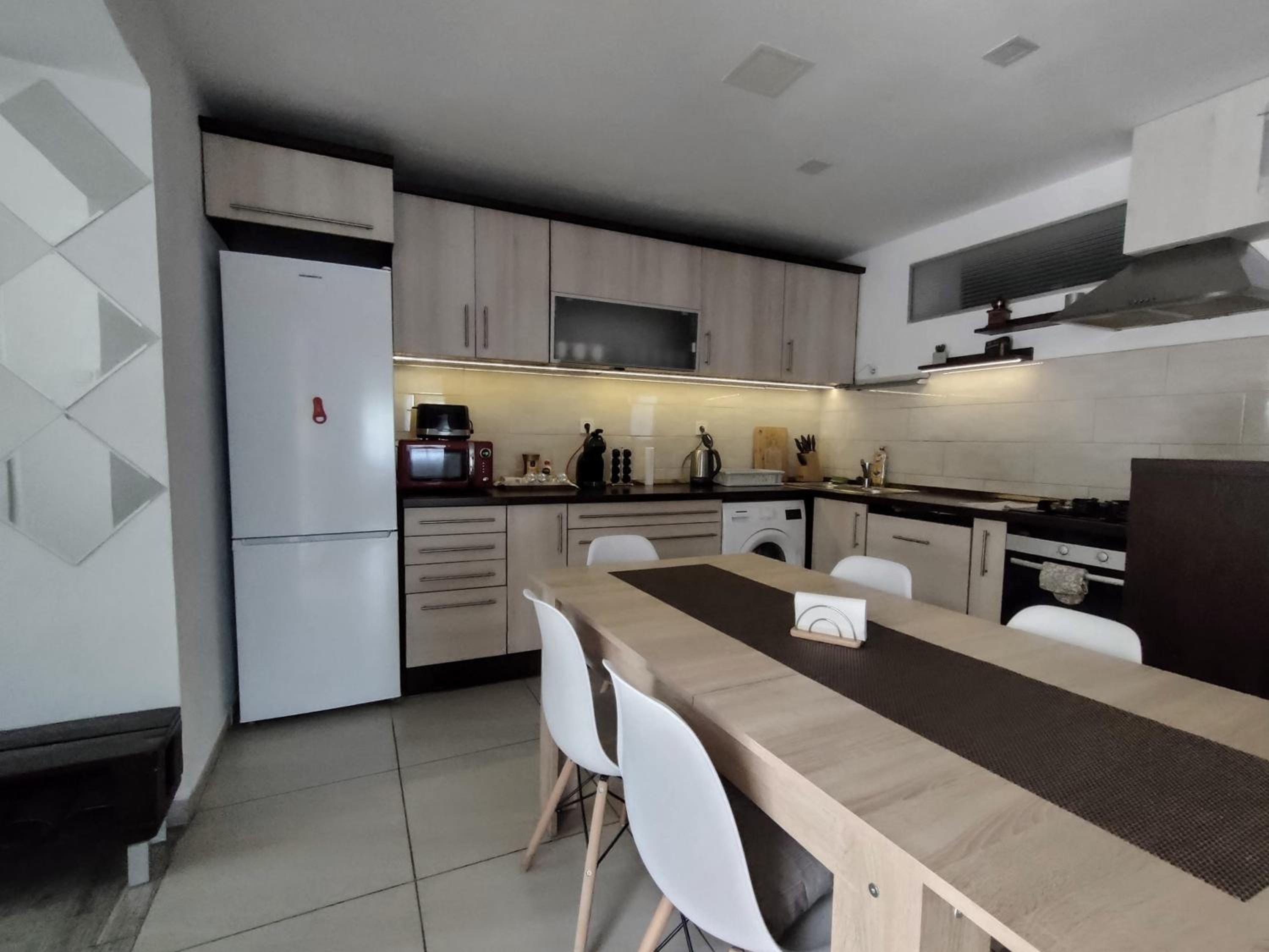 Villa photo 3
