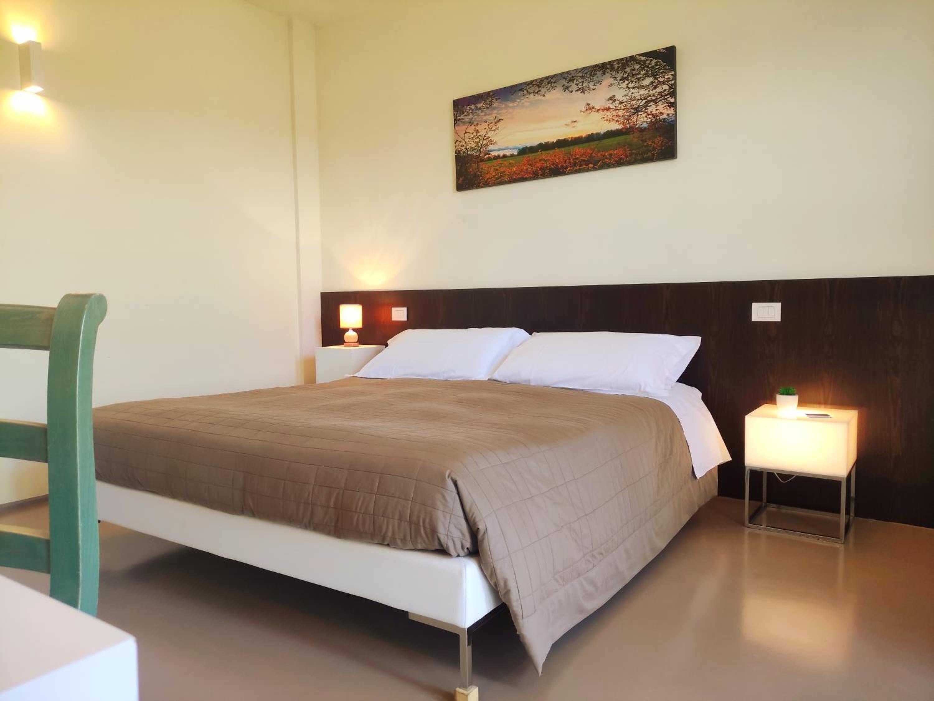 Standard Double Room - Photo 1