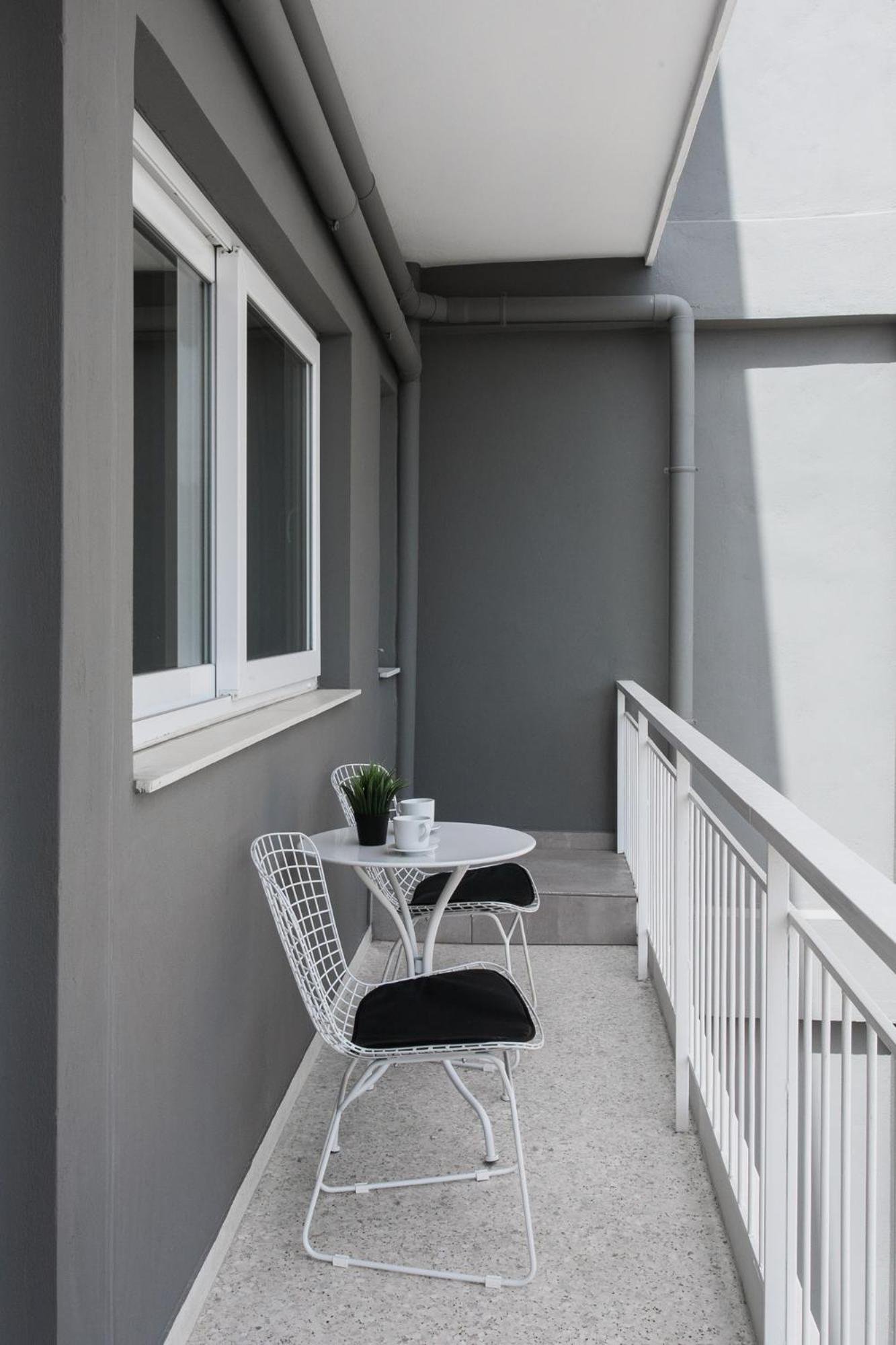 Apartment With Balcony photo 2