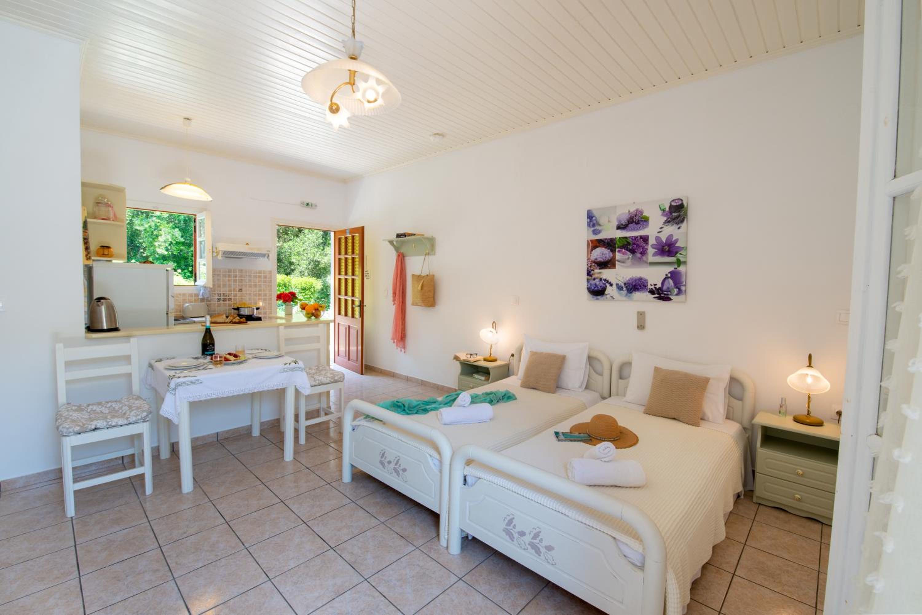 Standard Twin Room with Garden View - Photo 1
