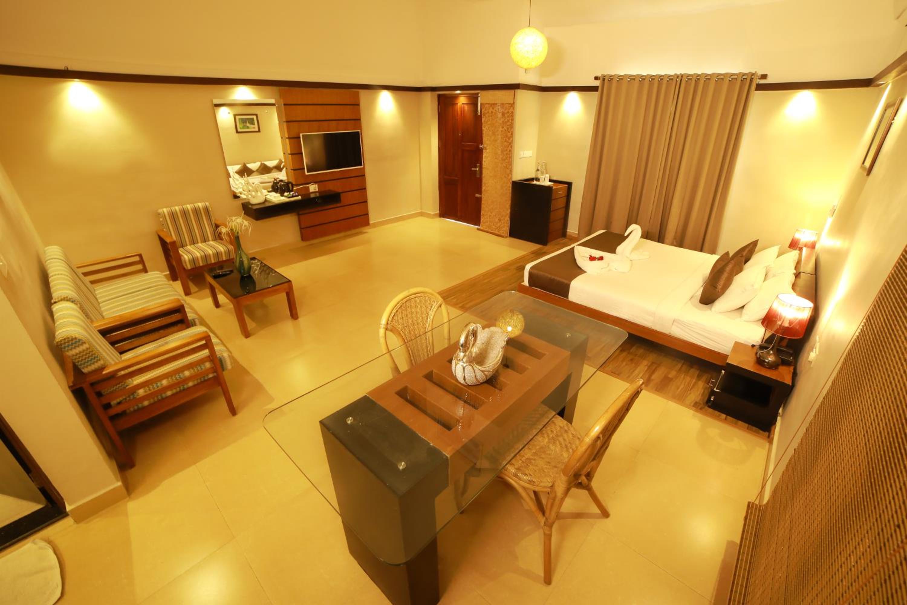 Executive Club with Complimentary Pedal Boat & Zip Lining - Photo 4