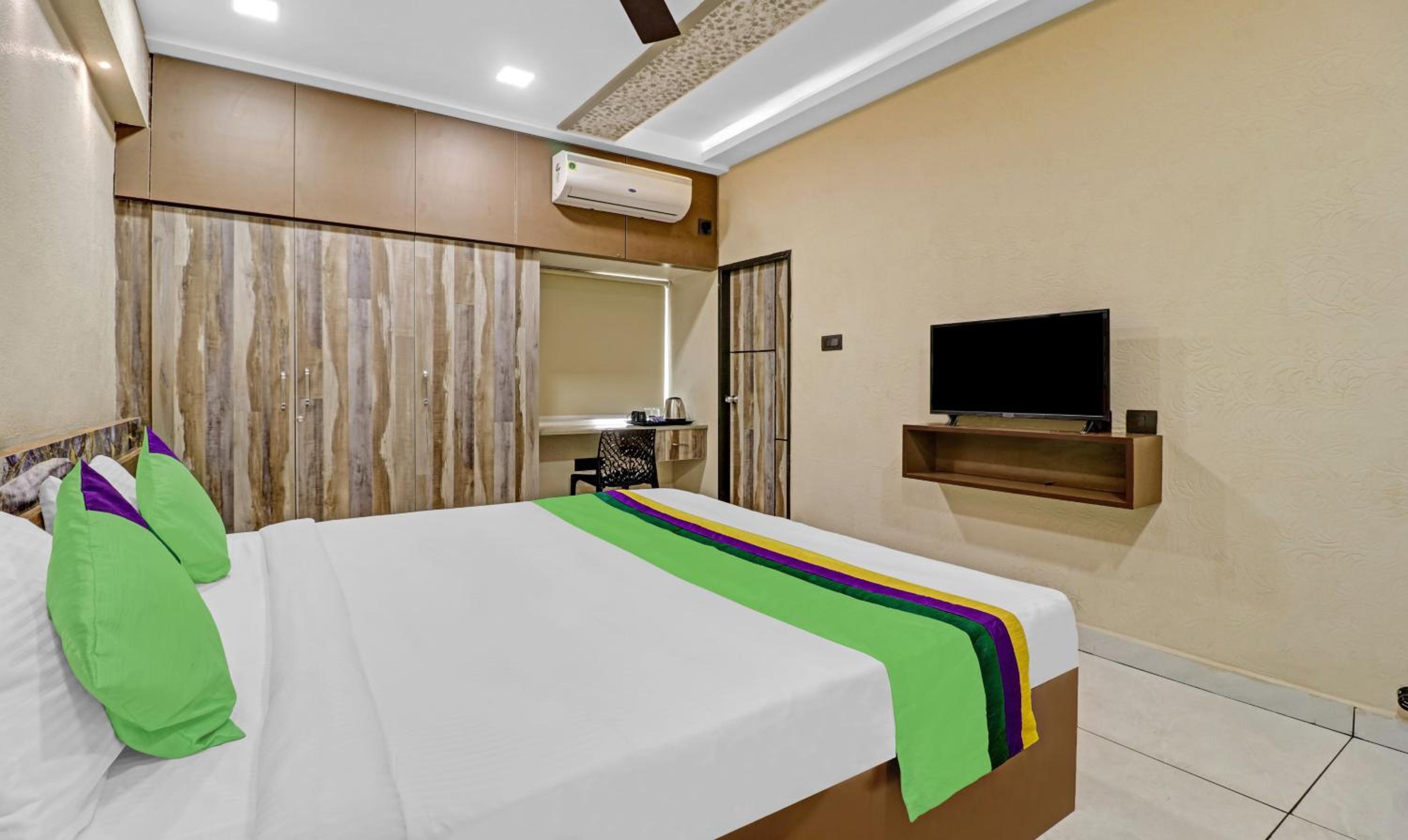 Standard Room - Photo 8