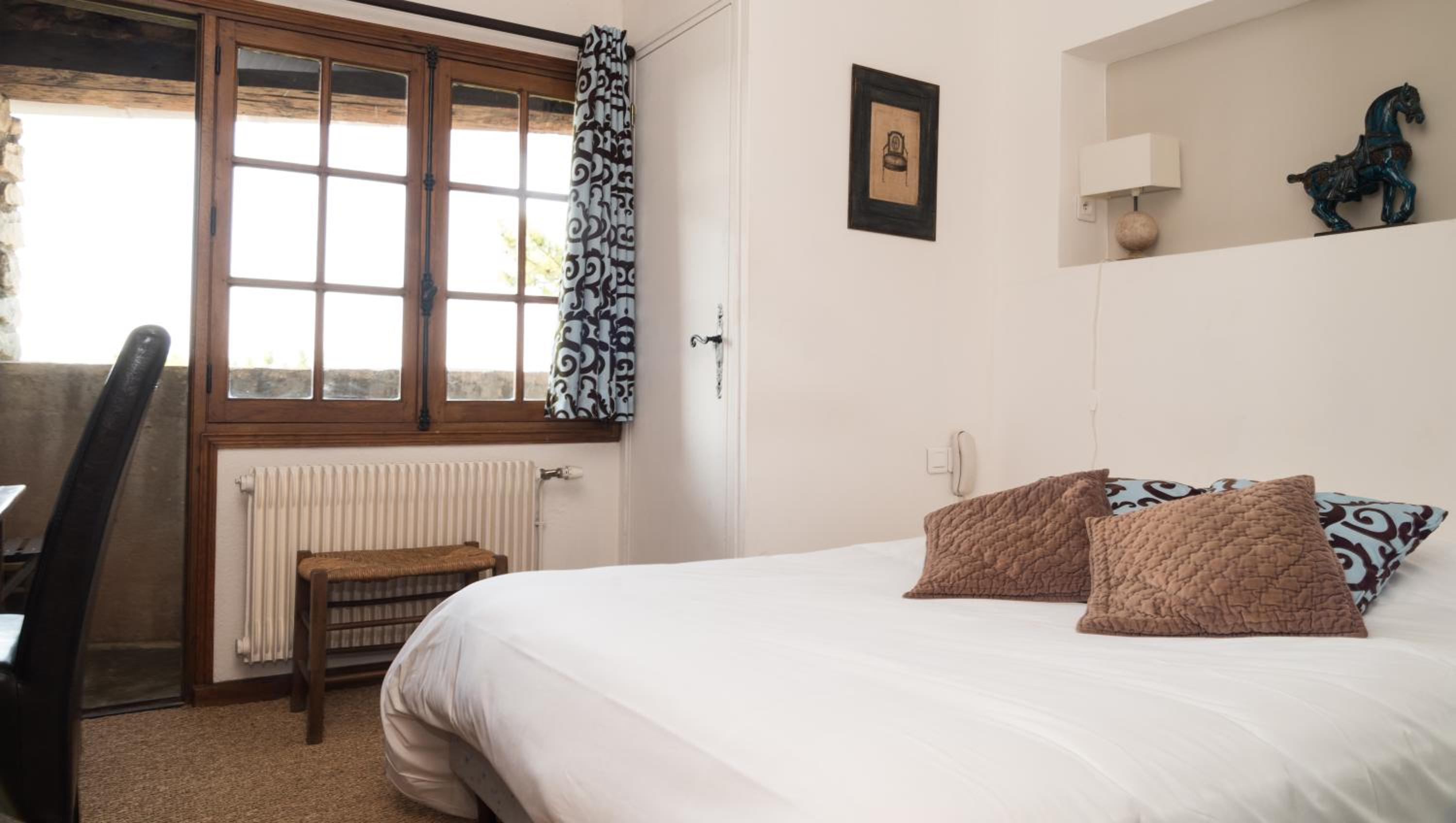 Standard Double Room photo 3