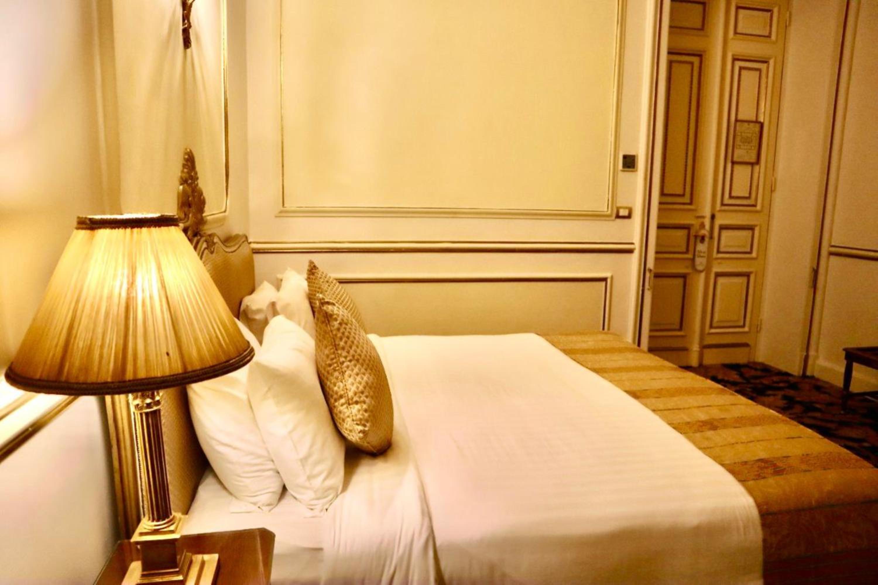Golden Classic Room City View With Light Dinner - Photo 2