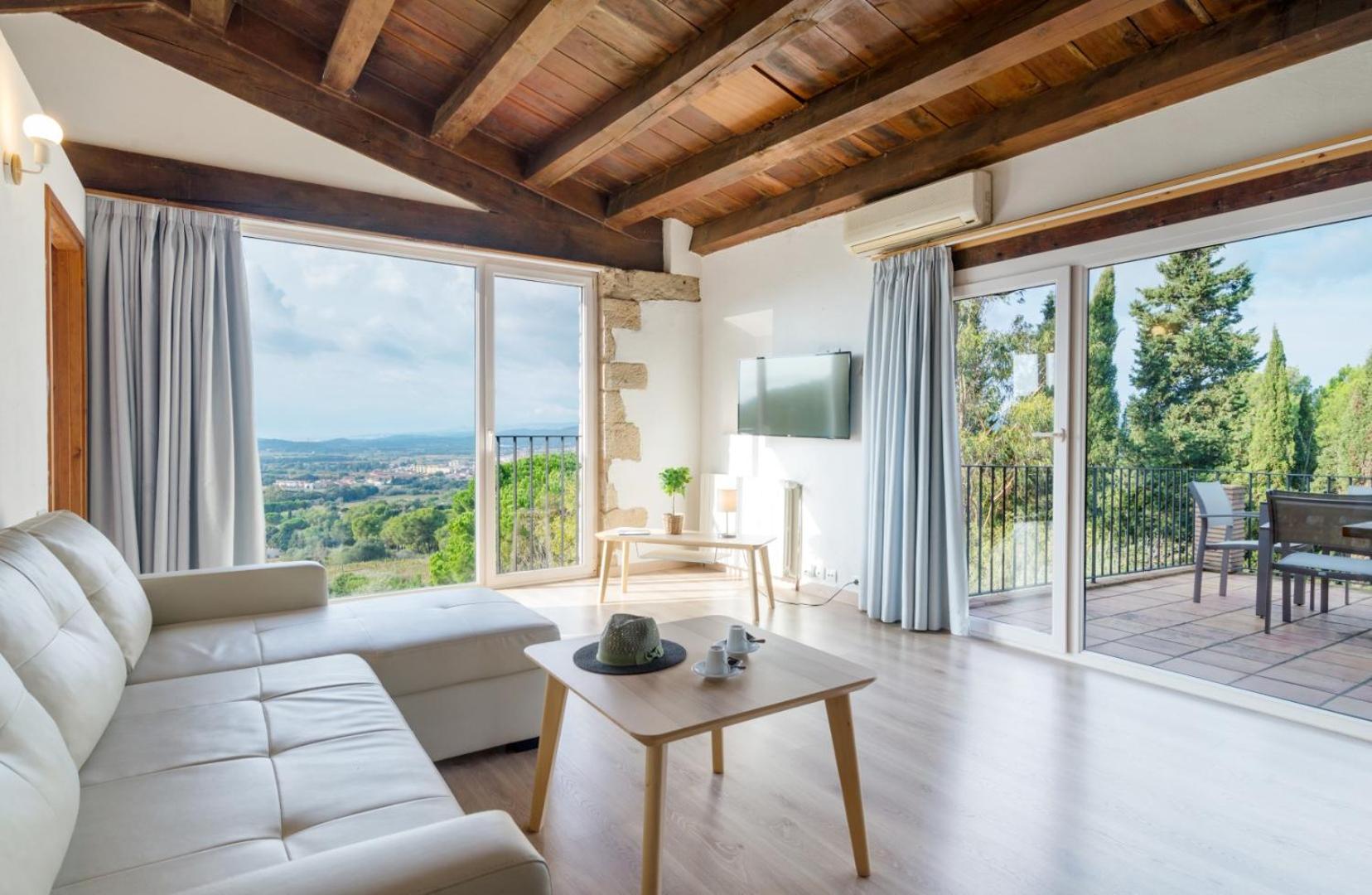 Suite King con Vista a la Piscina