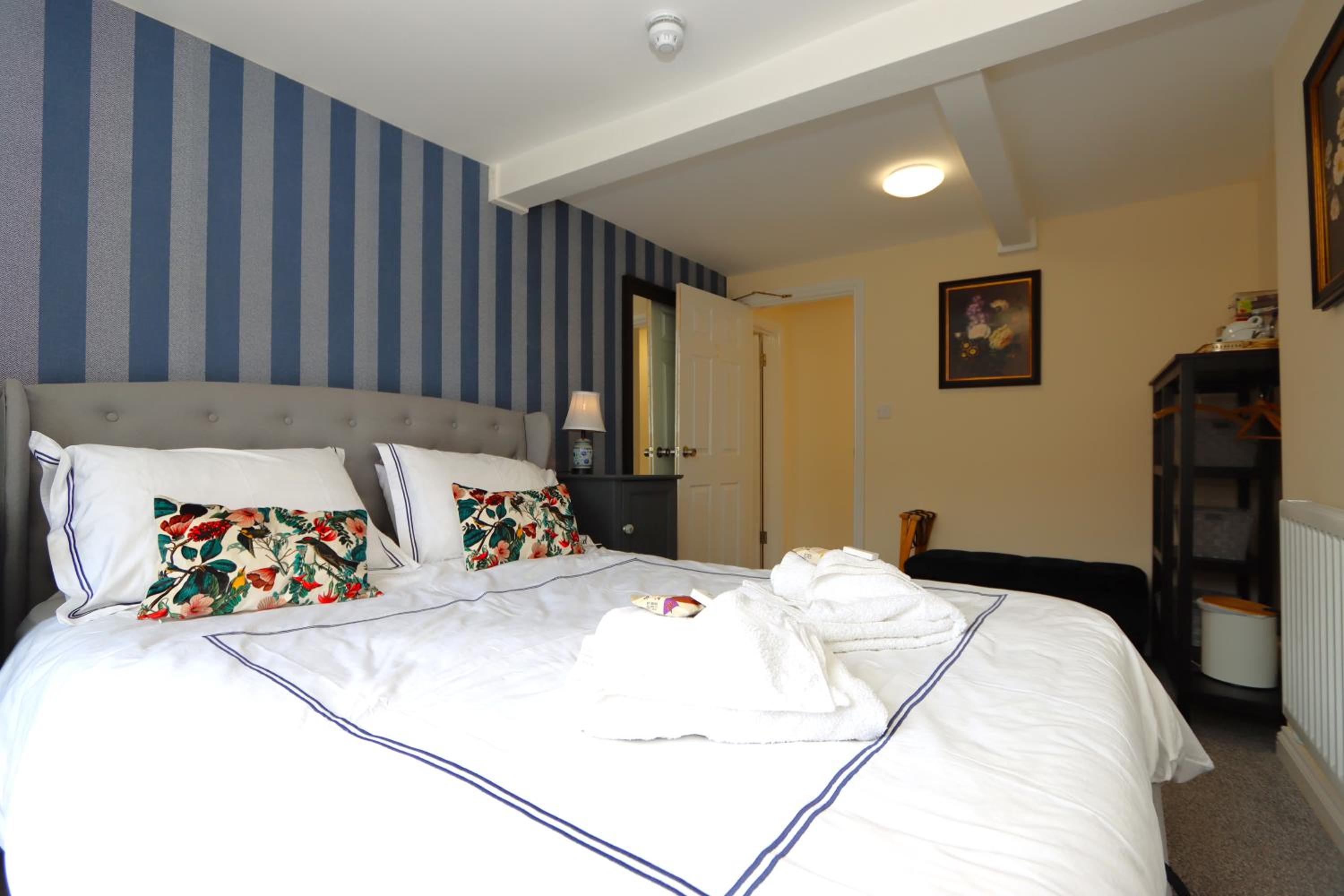 Double Room with Private Bathroom photo 1